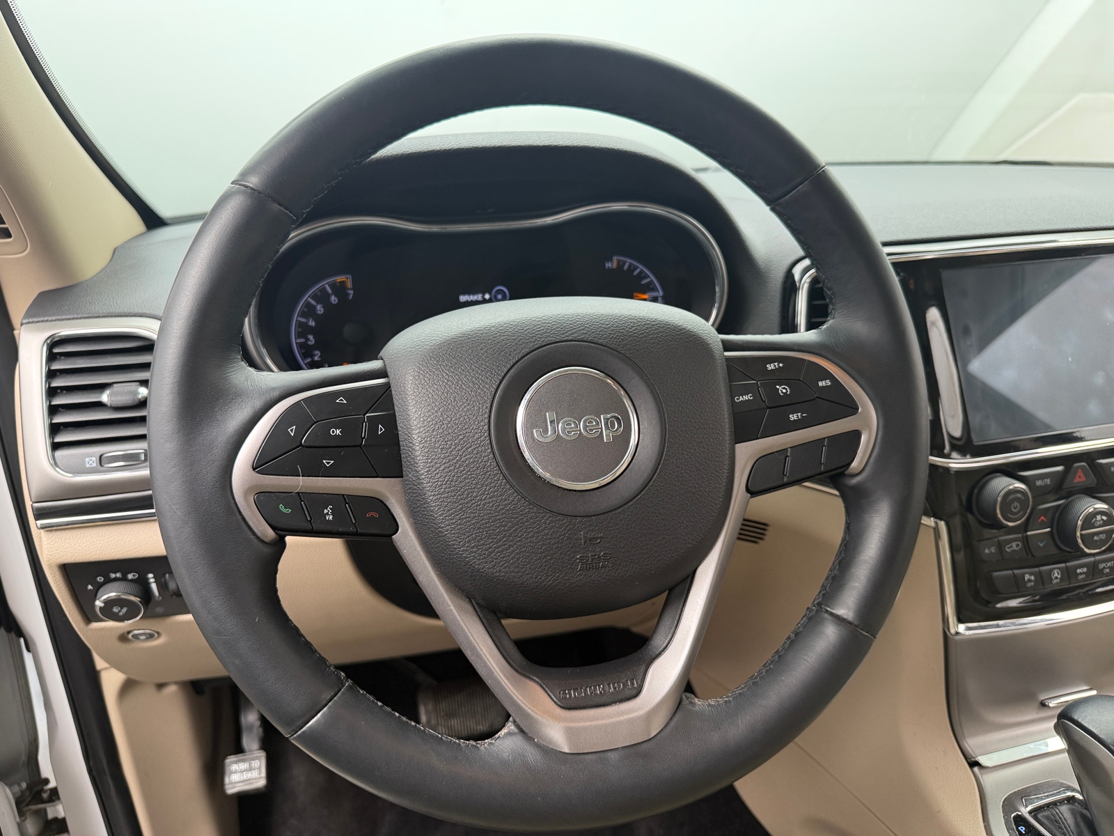 Thumbnail: 2019 Jeep Grand Cherokee - 4