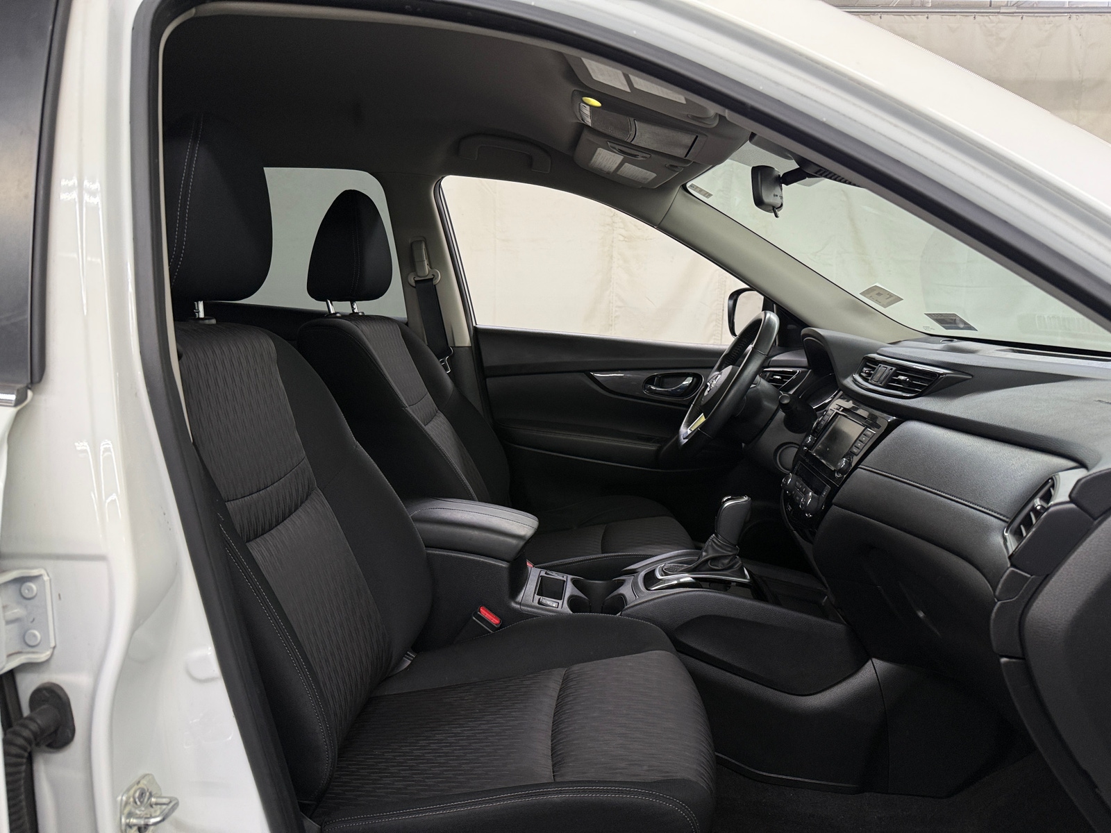 Thumbnail: 2020 Nissan Rogue - 2