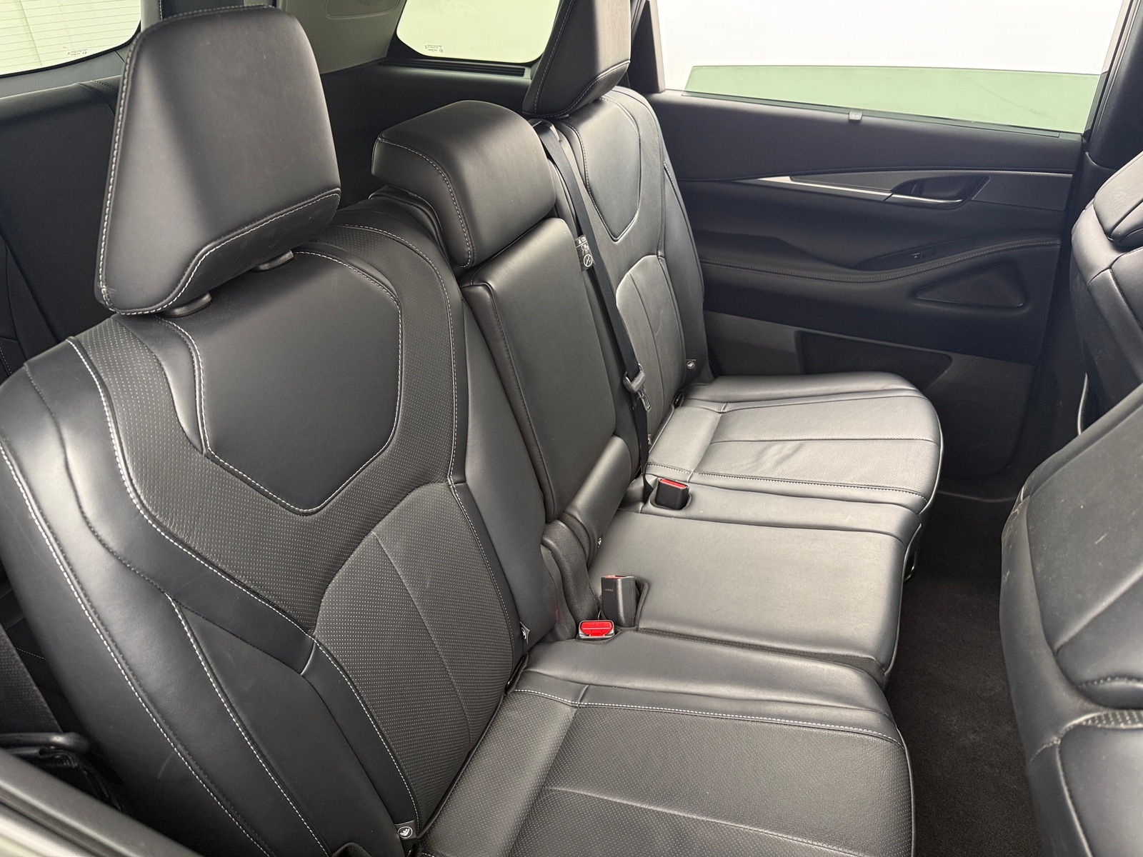 Thumbnail: 2023 INFINITI QX60 - 5