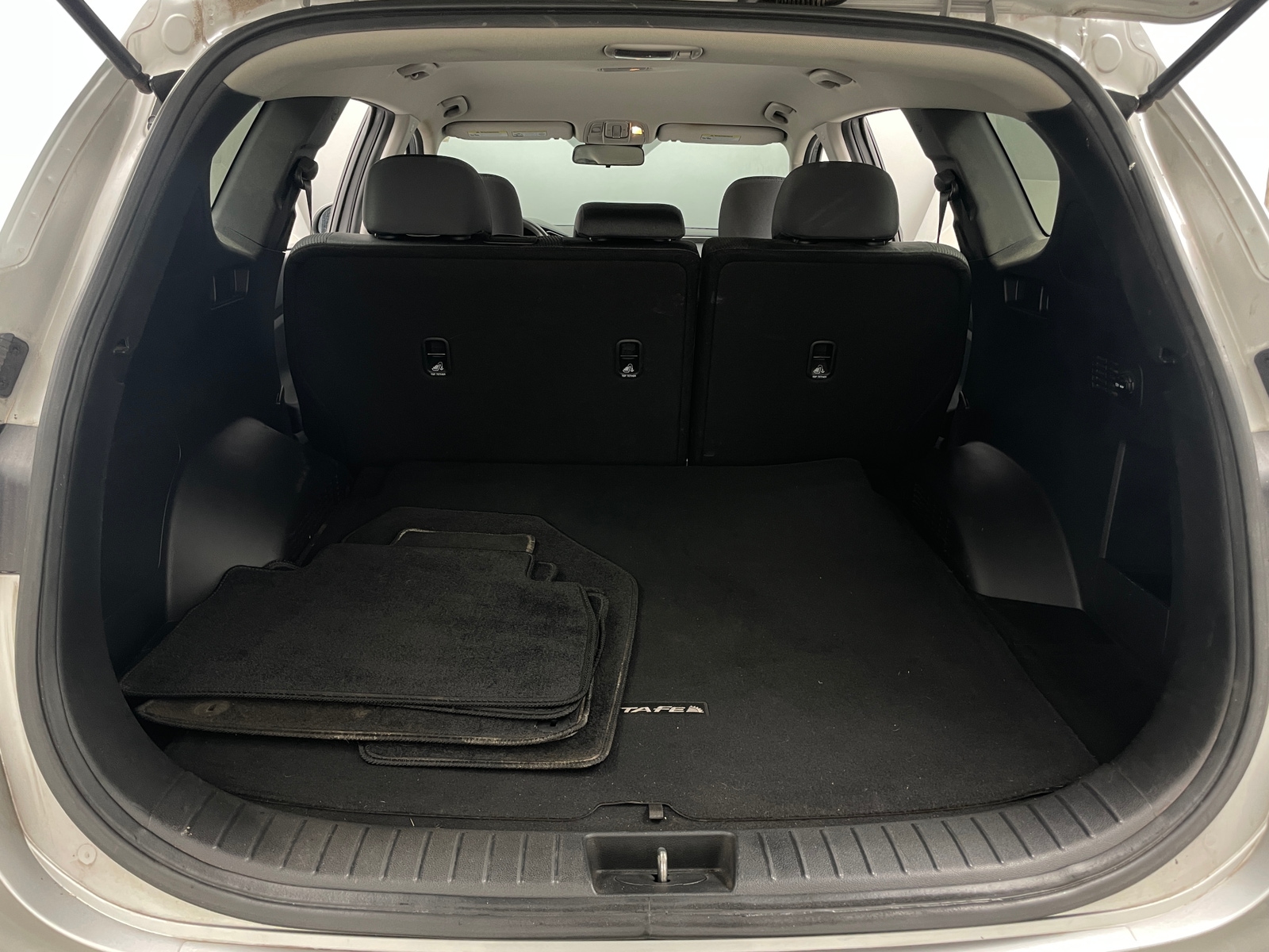 Thumbnail: 2020 Hyundai Santa Fe - 7