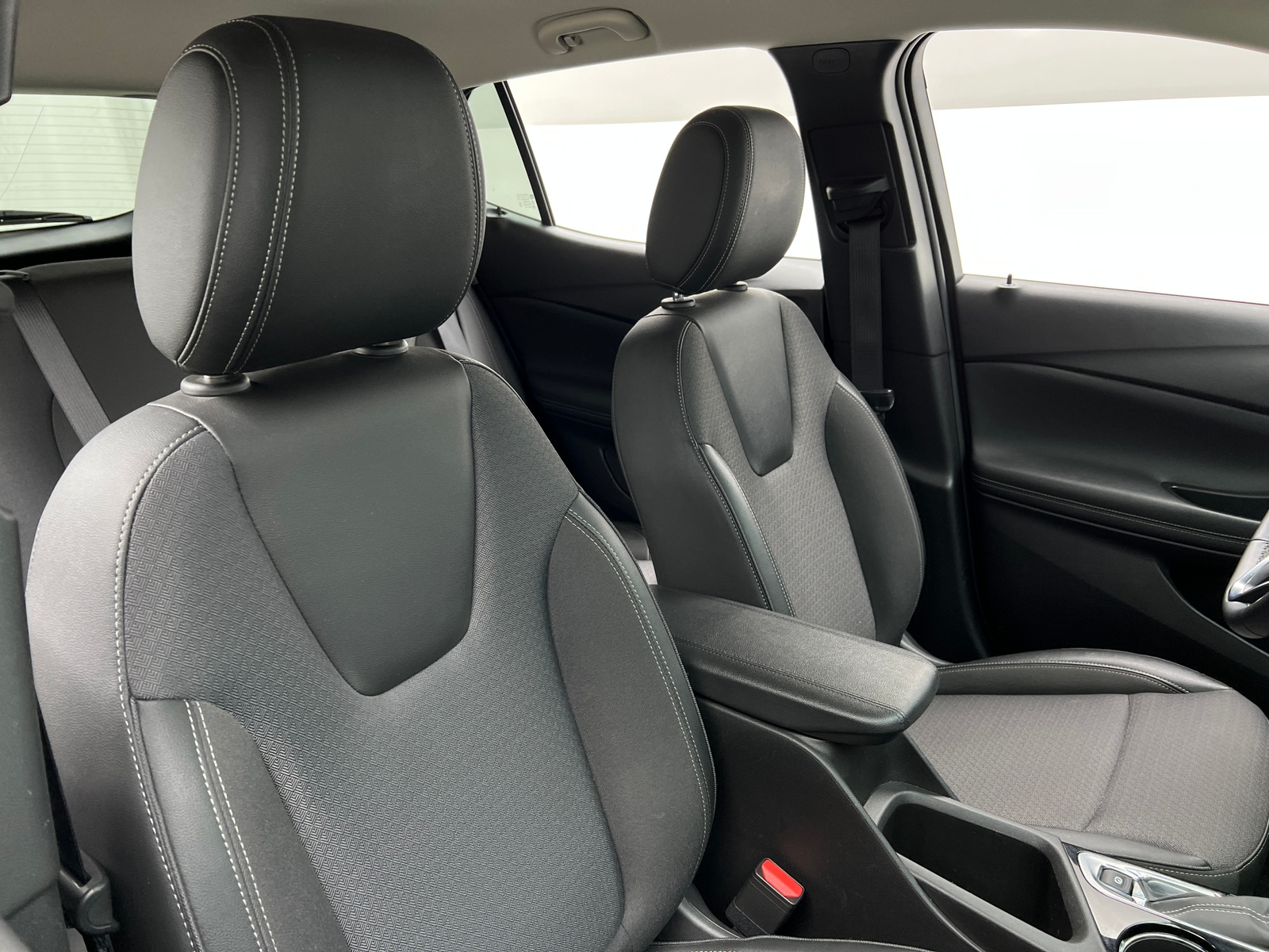 Thumbnail: 2025 Buick Encore GX - 2