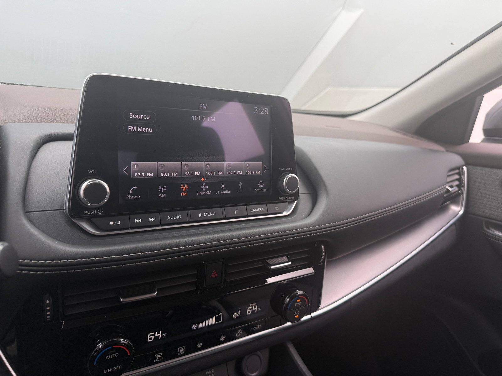 Thumbnail: 2023 Nissan Rogue - 4