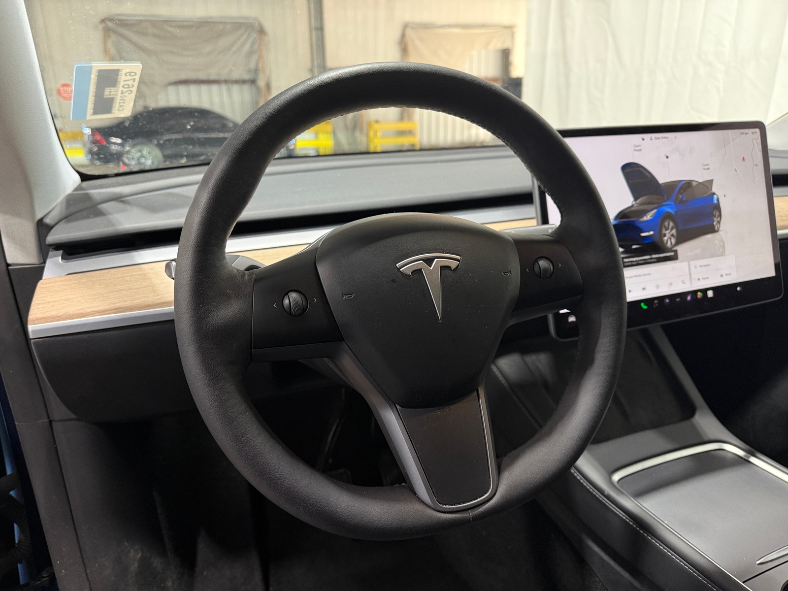 Thumbnail: 2023 Tesla Model Y - 4