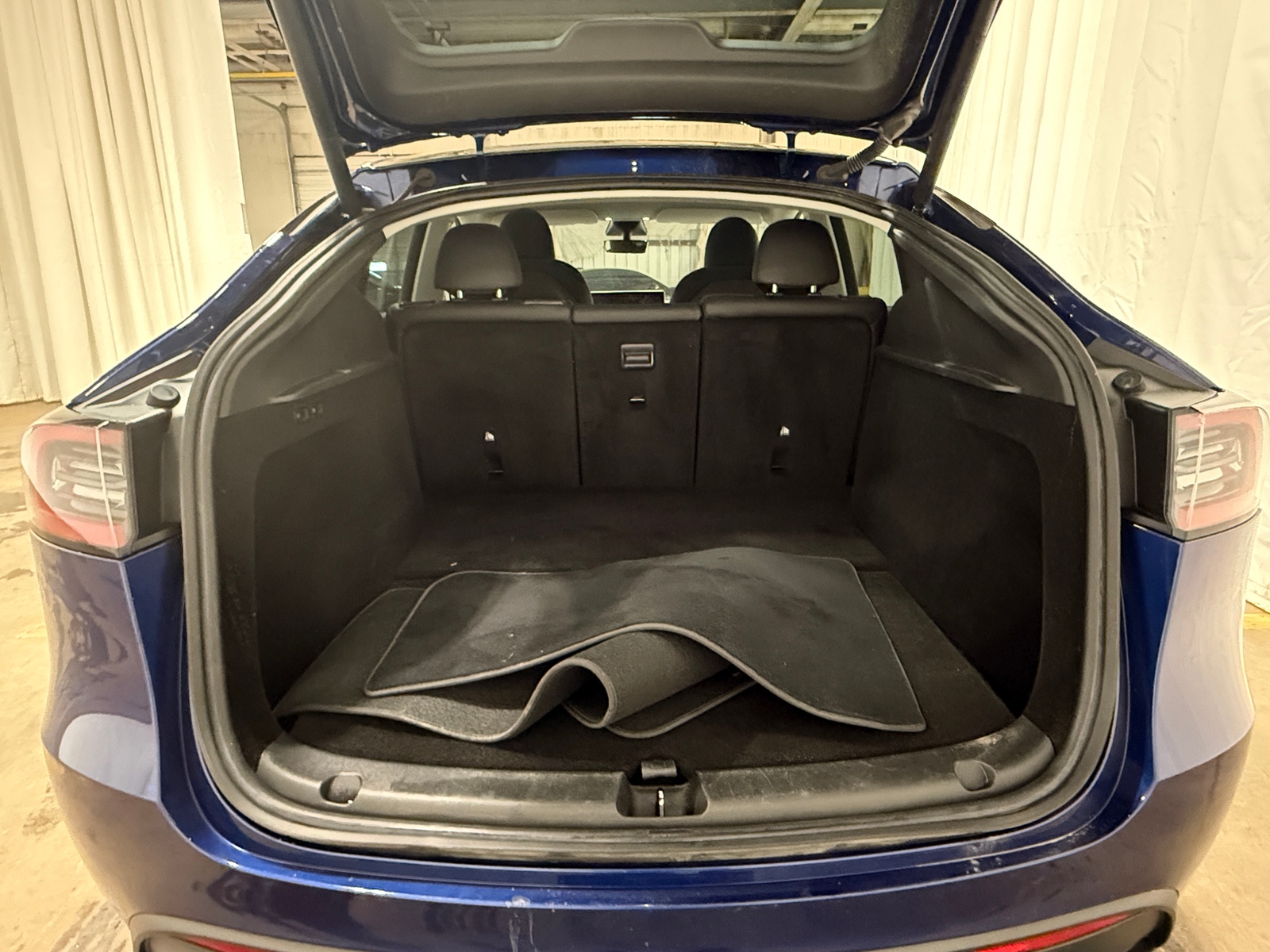 Thumbnail: 2023 Tesla Model Y - 6