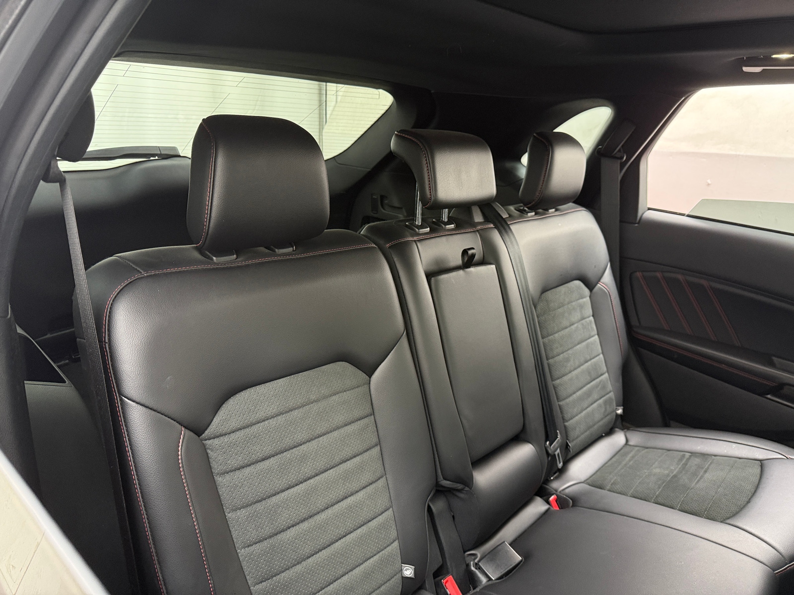 Thumbnail: 2021 Ford Edge - 6