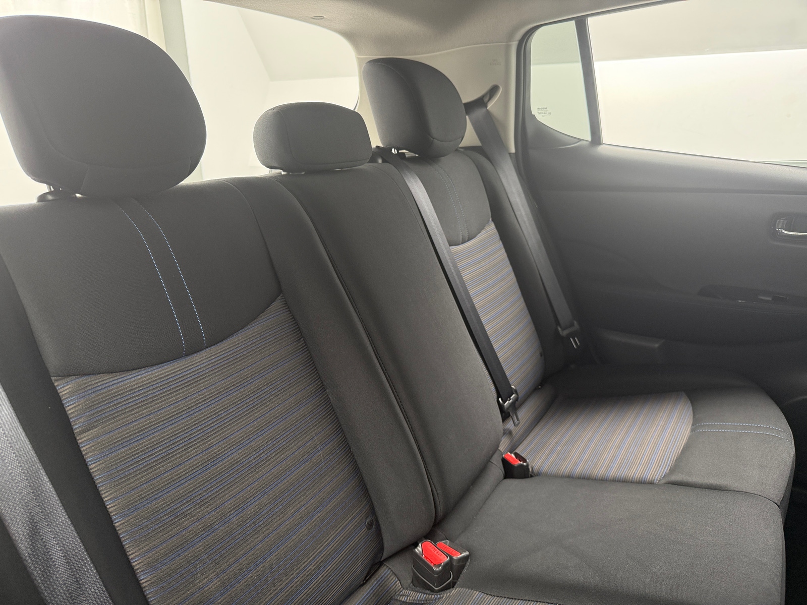 Thumbnail: 2020 Nissan Leaf - 6