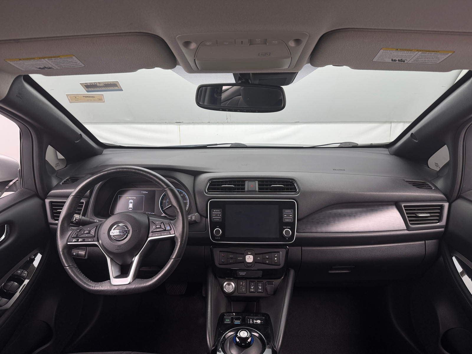 Thumbnail: 2020 Nissan Leaf - 3