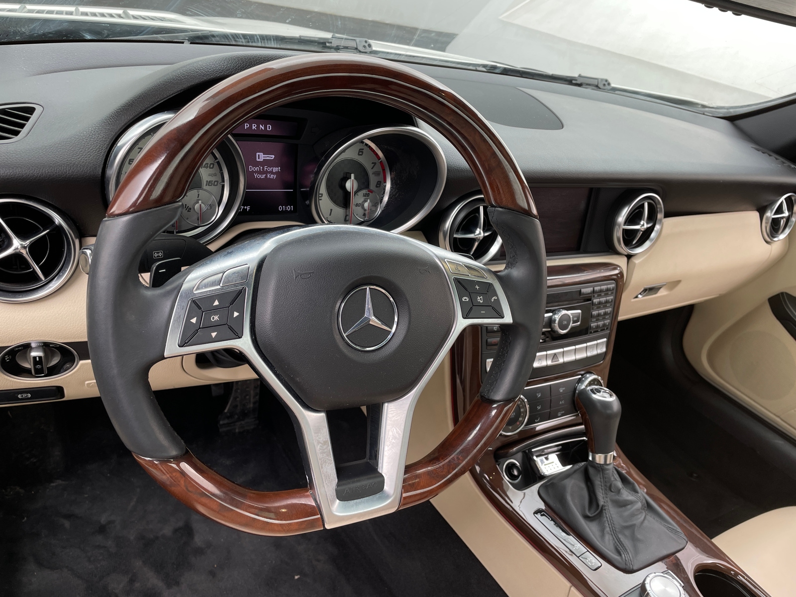 Thumbnail: 2013 Mercedes-Benz SLK - 4