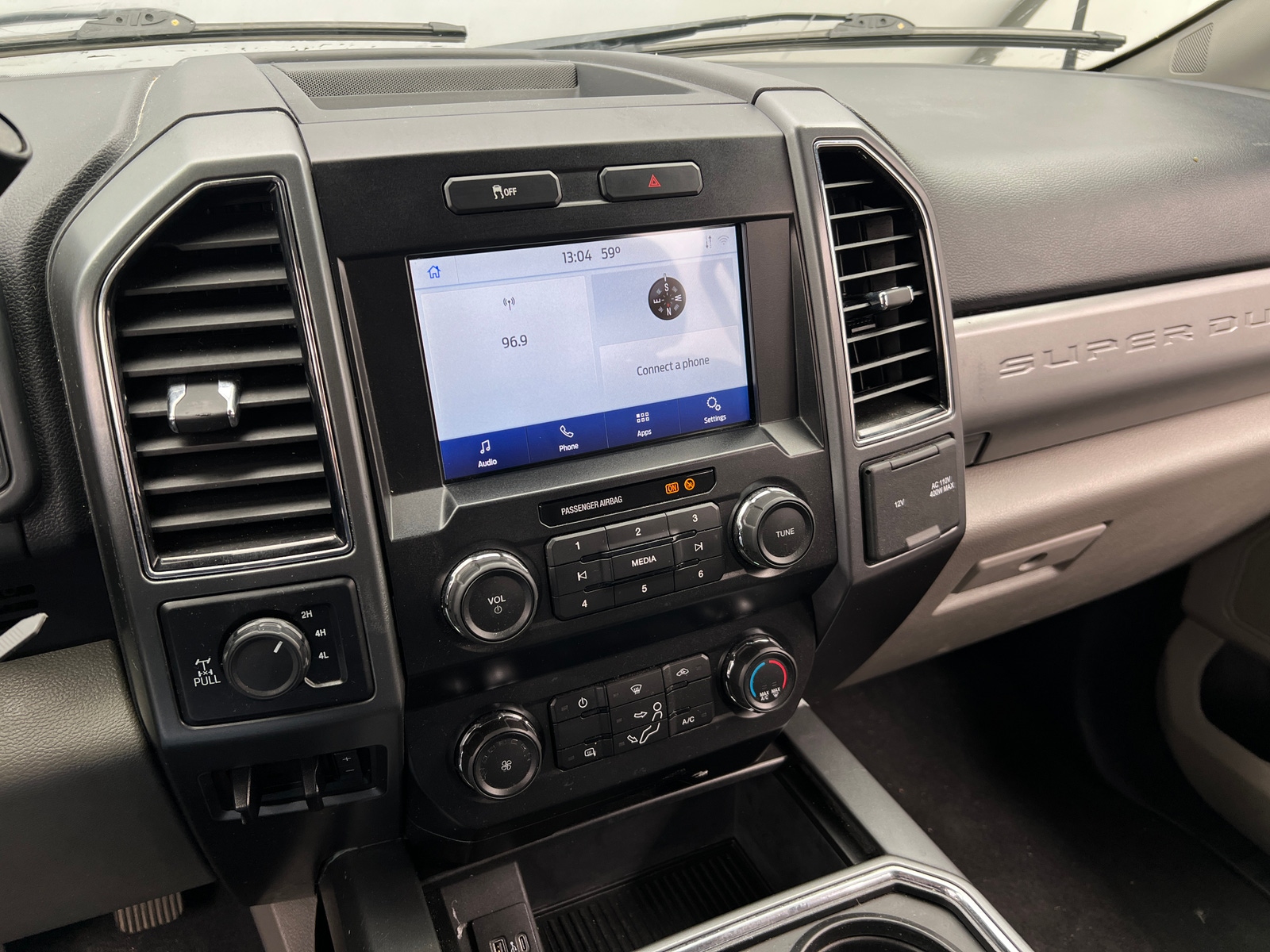 Thumbnail: 2022 Ford Econoline - 4