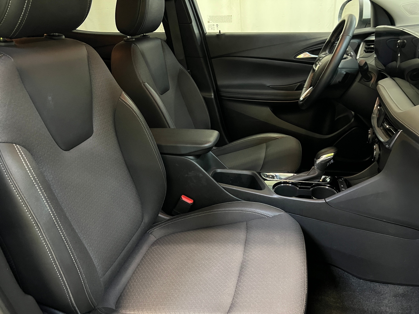 Thumbnail: 2025 Buick Encore GX - 2