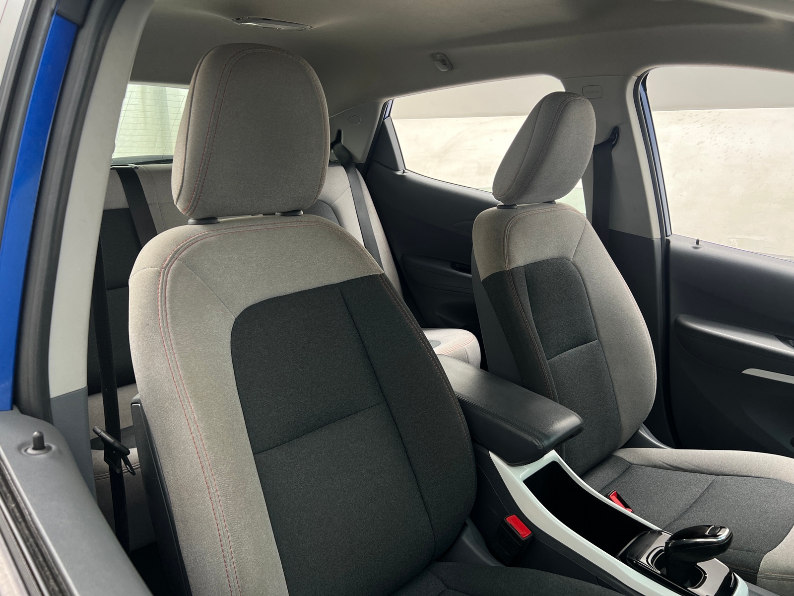 Thumbnail: 2019 Chevrolet Bolt EV - 2