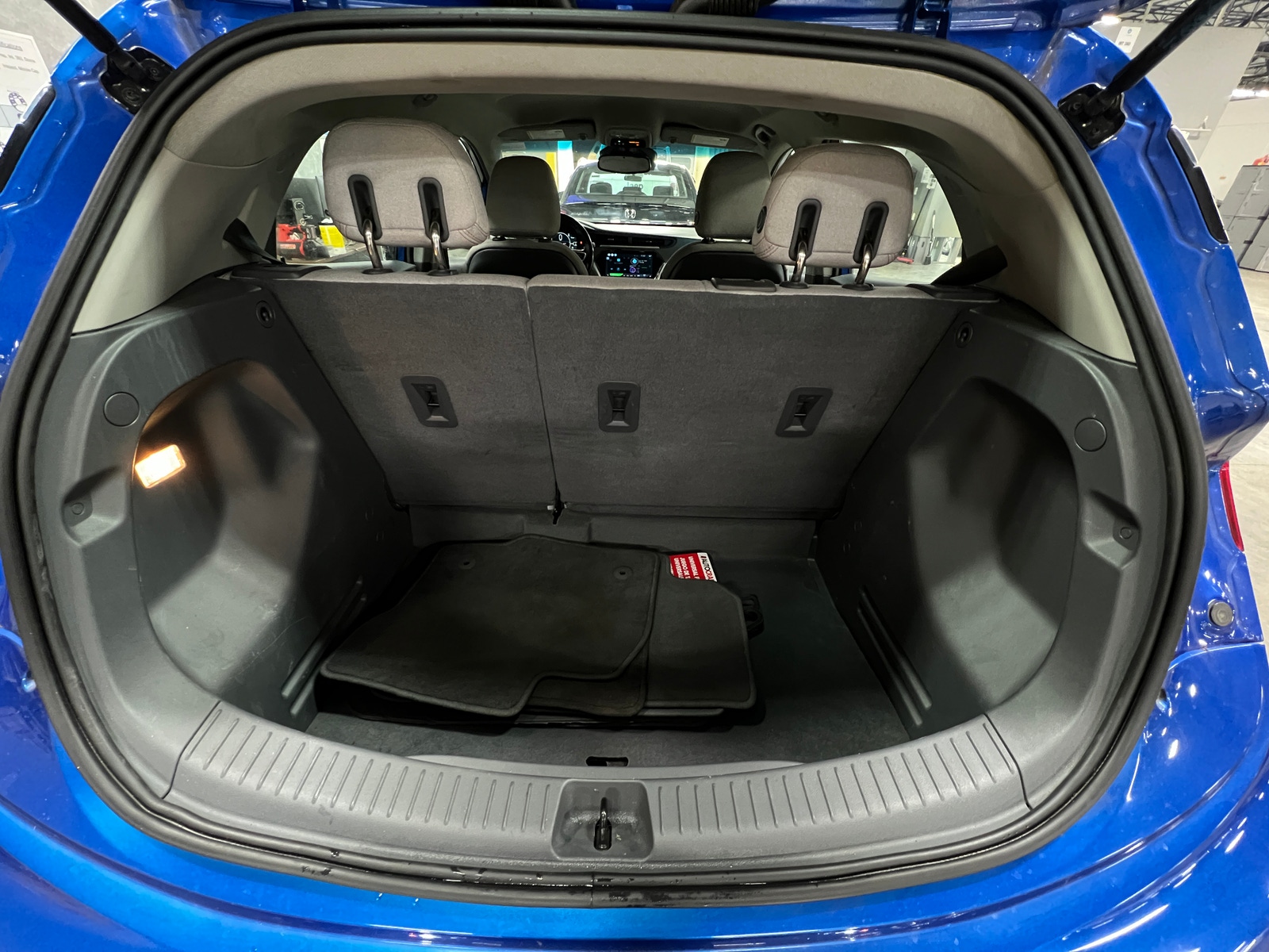 Thumbnail: 2019 Chevrolet Bolt EV - 7