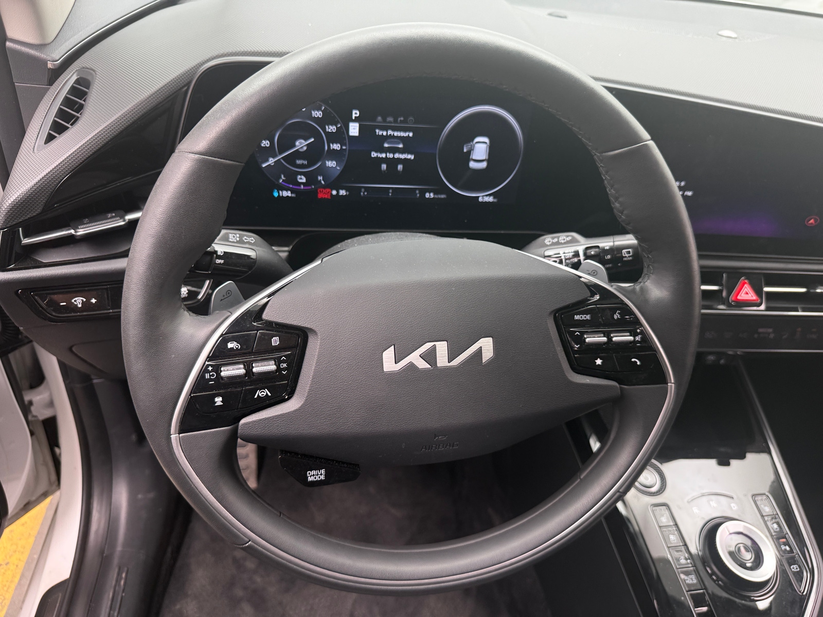 Thumbnail: 2024 Kia Niro - 5