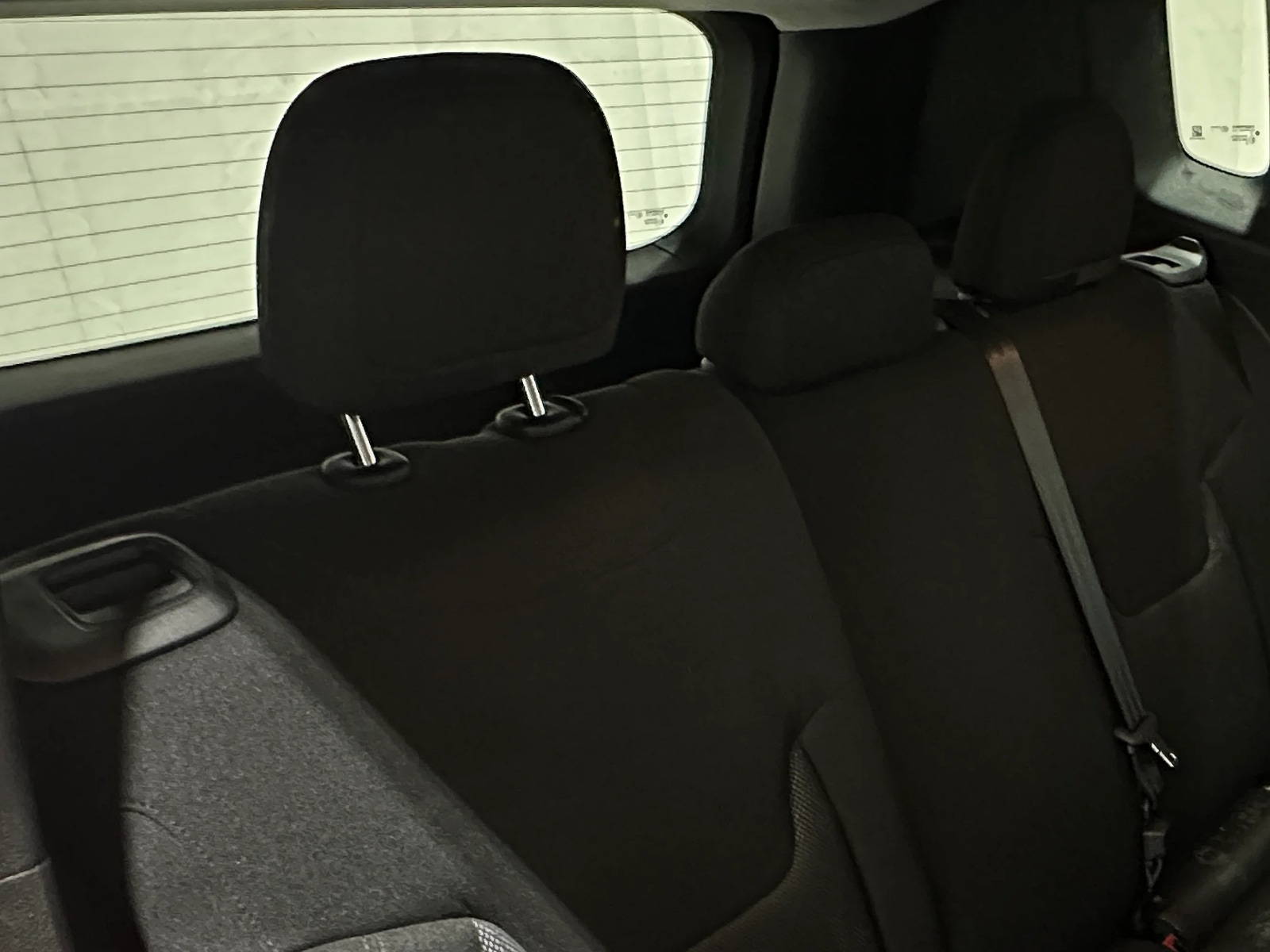 Thumbnail: 2017 Jeep Renegade - 6