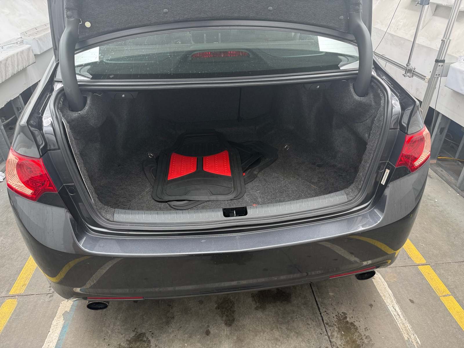 Thumbnail: 2011 Acura TSX - 6