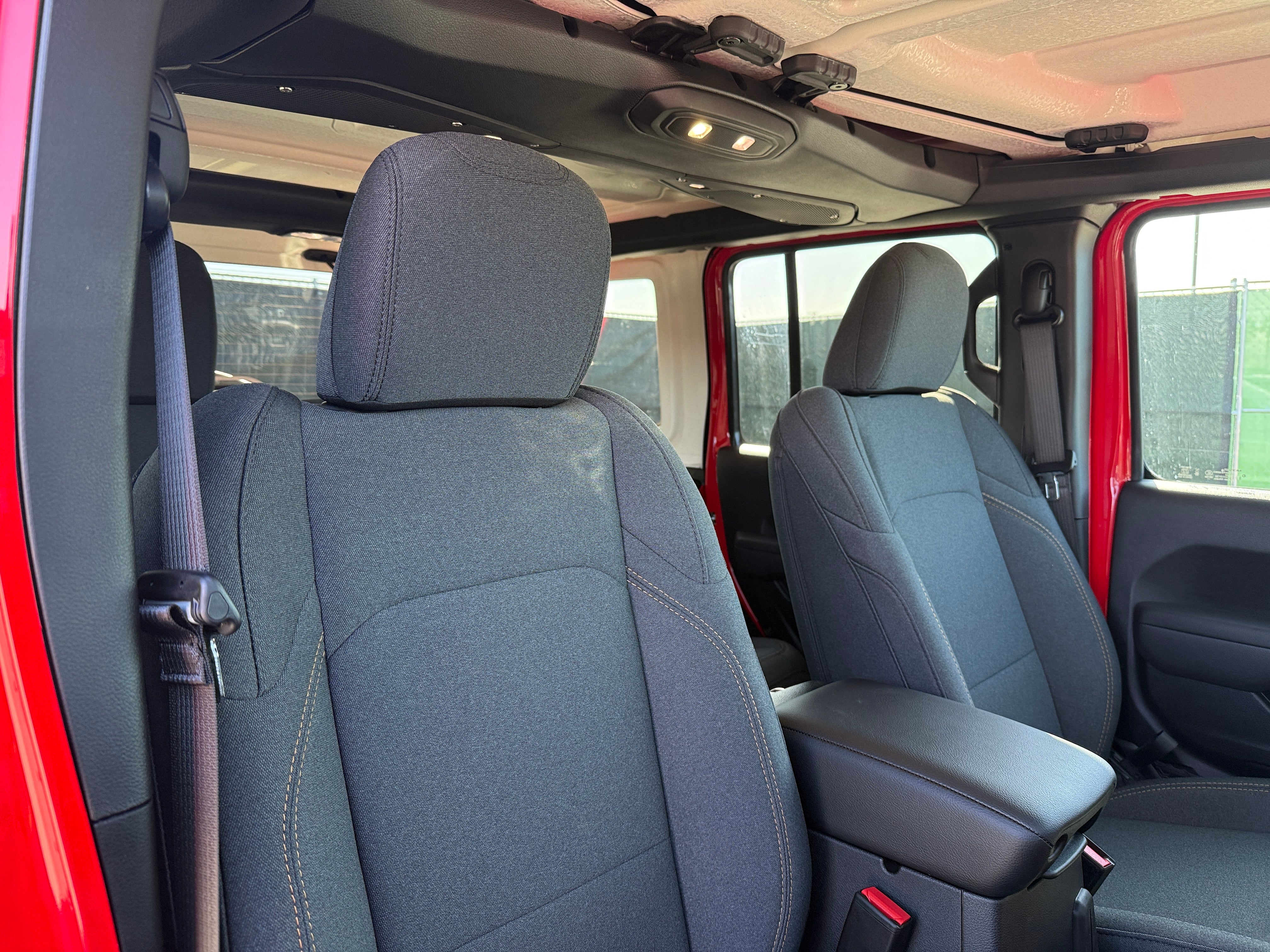 2026 Jeep Wrangler 4-Door Willys - Photo 4