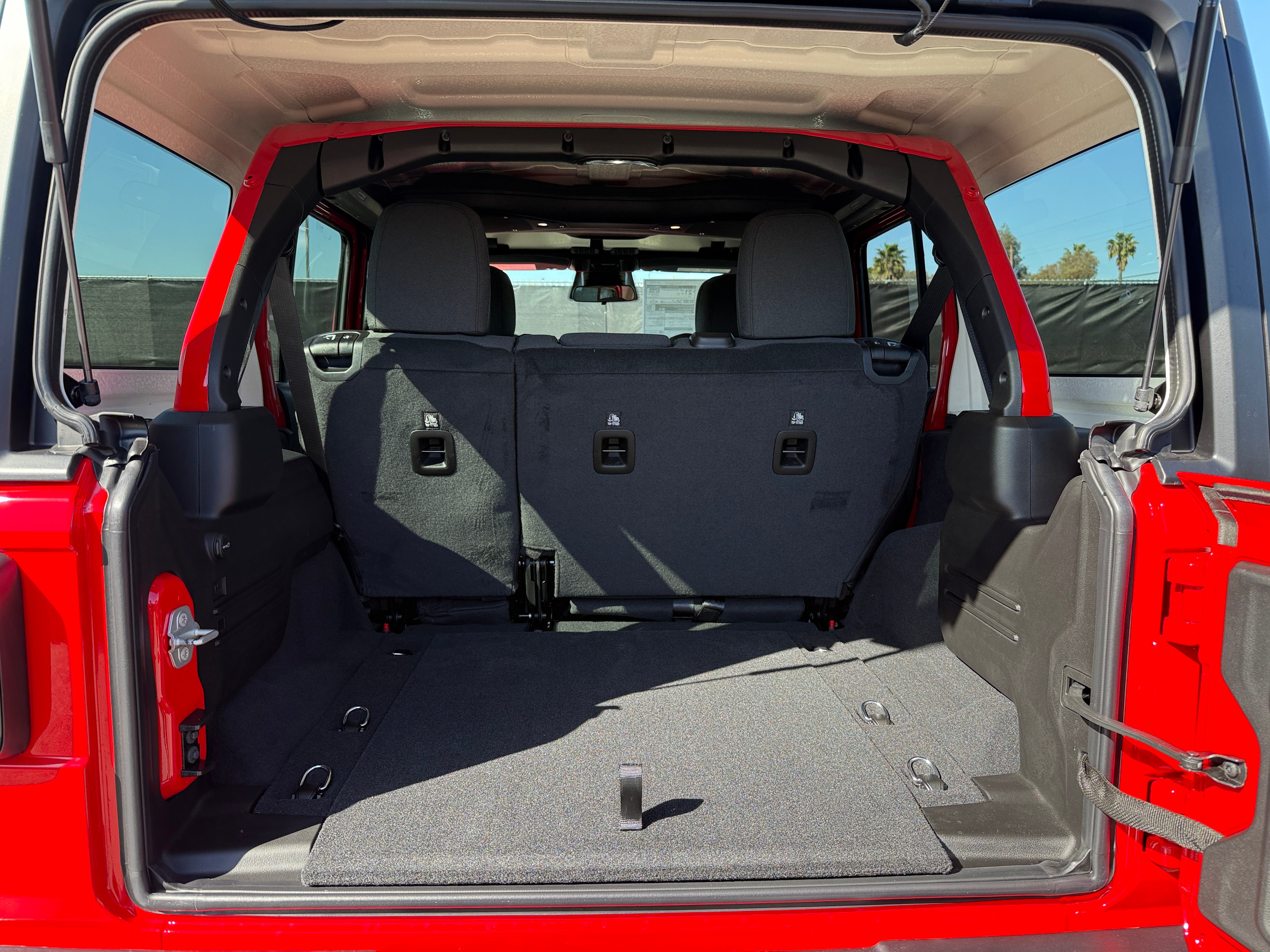 2026 Jeep Wrangler 4-Door Willys - Photo 10
