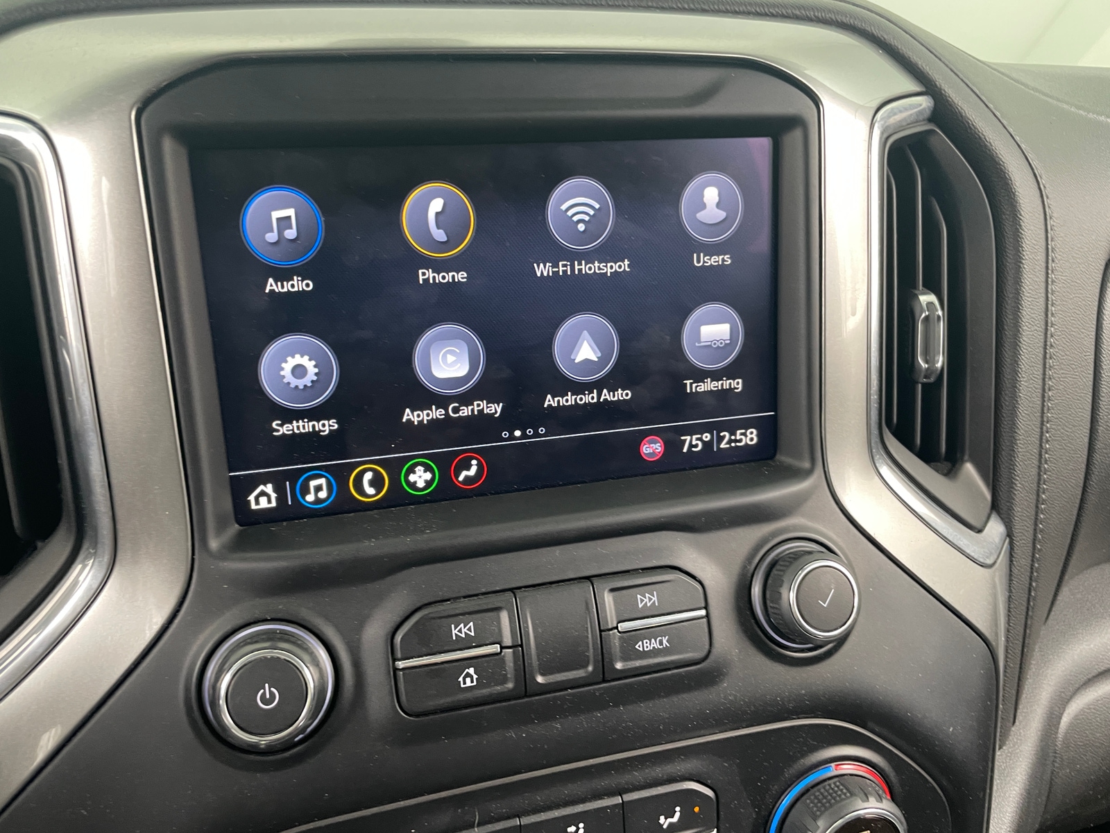 Thumbnail: 2019 Chevrolet Silverado 1500 - 4