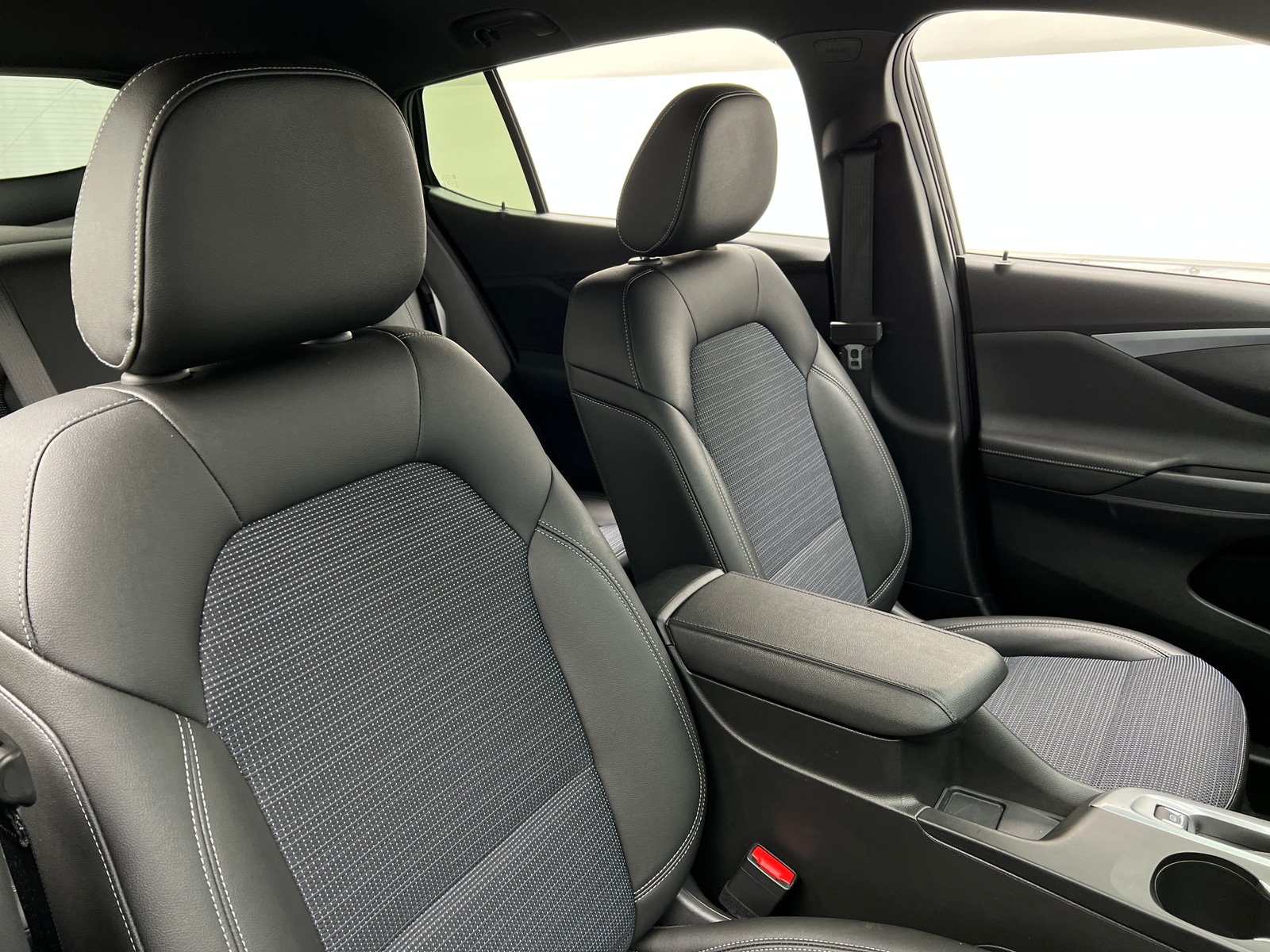 Thumbnail: 2025 Buick Envista - 2