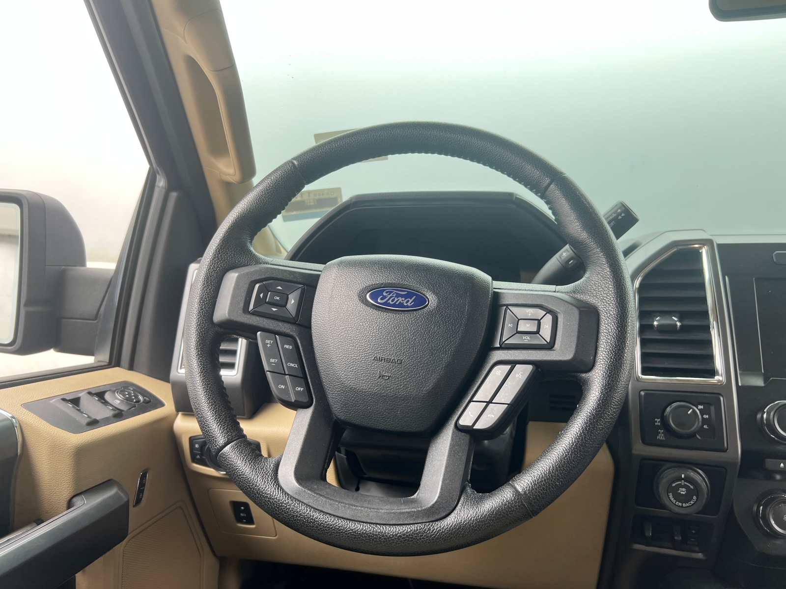 Thumbnail: 2016 Ford Econoline - 5