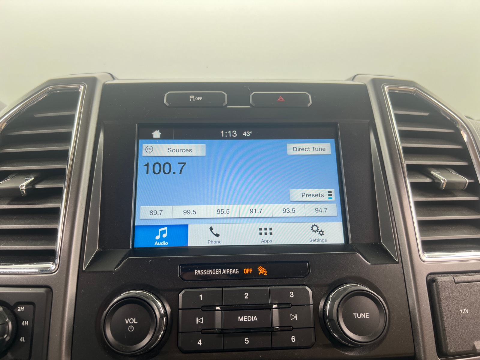 Thumbnail: 2016 Ford Econoline - 4