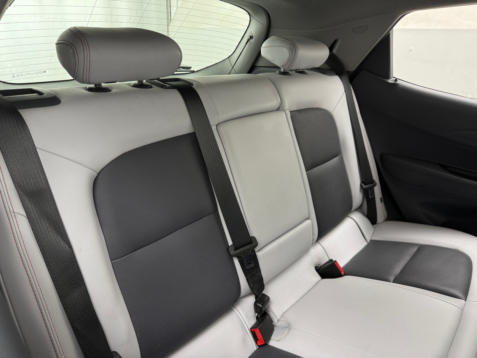 Thumbnail: 2018 Chevrolet Bolt EV - 5