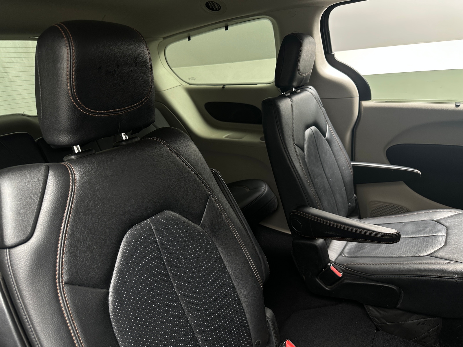 Thumbnail: 2020 Chrysler Pacifica - 5