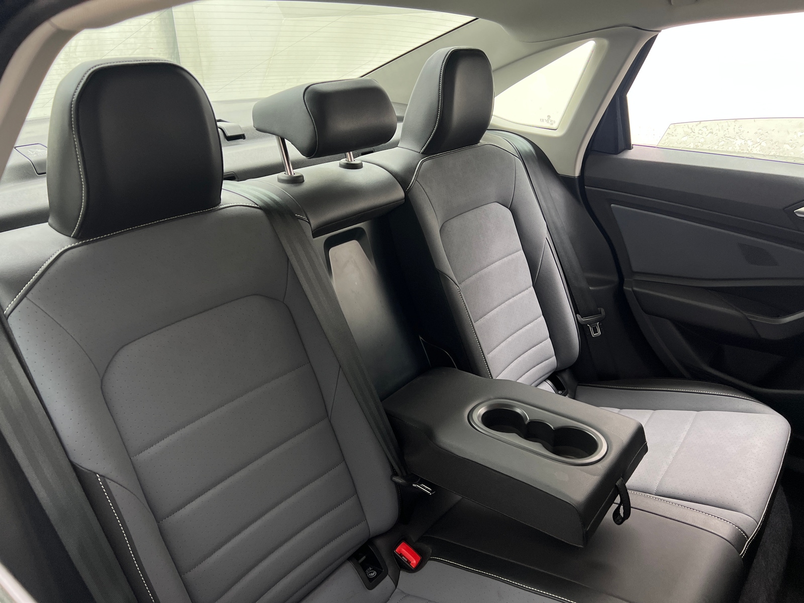 Thumbnail: 2025 Volkswagen Jetta - 5