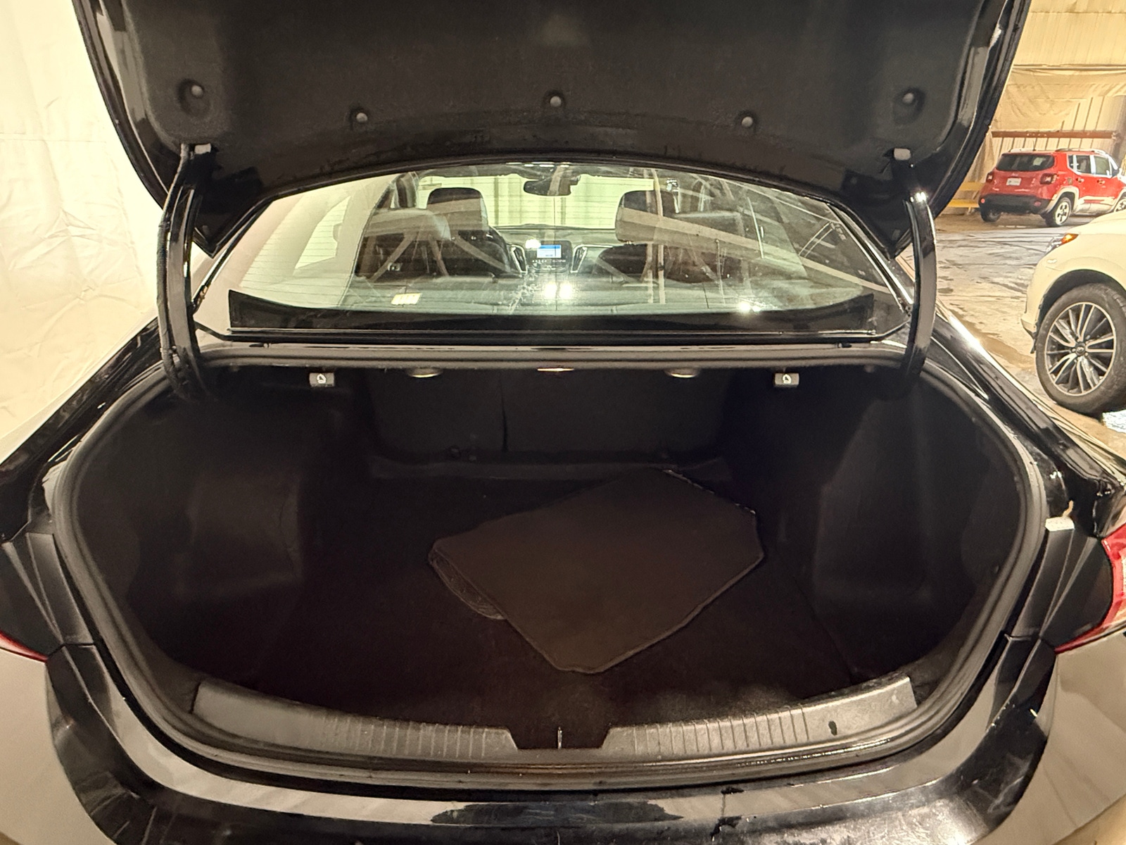 Thumbnail: 2024 Chevrolet Malibu - 6