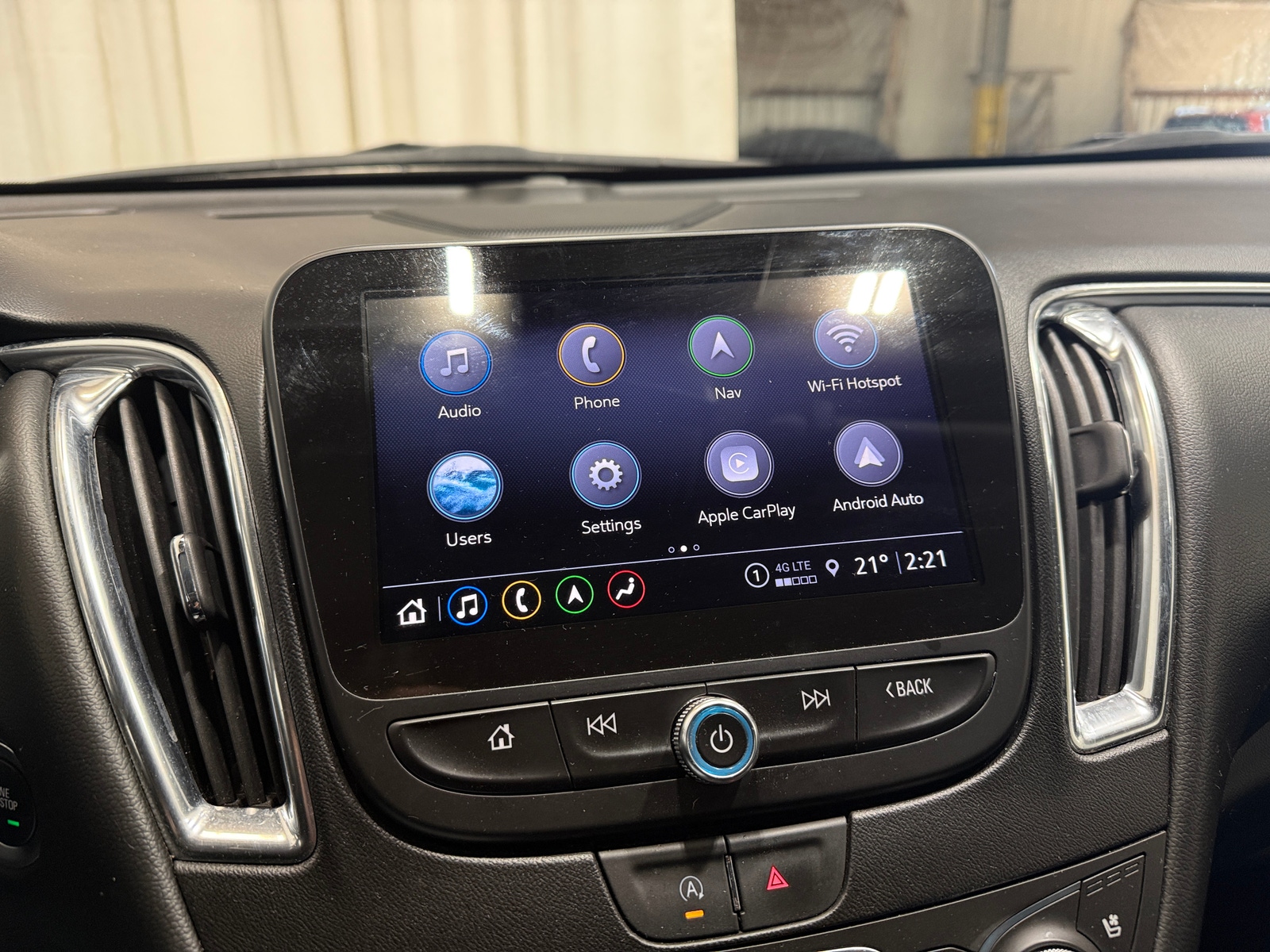 Thumbnail: 2024 Chevrolet Malibu - 3