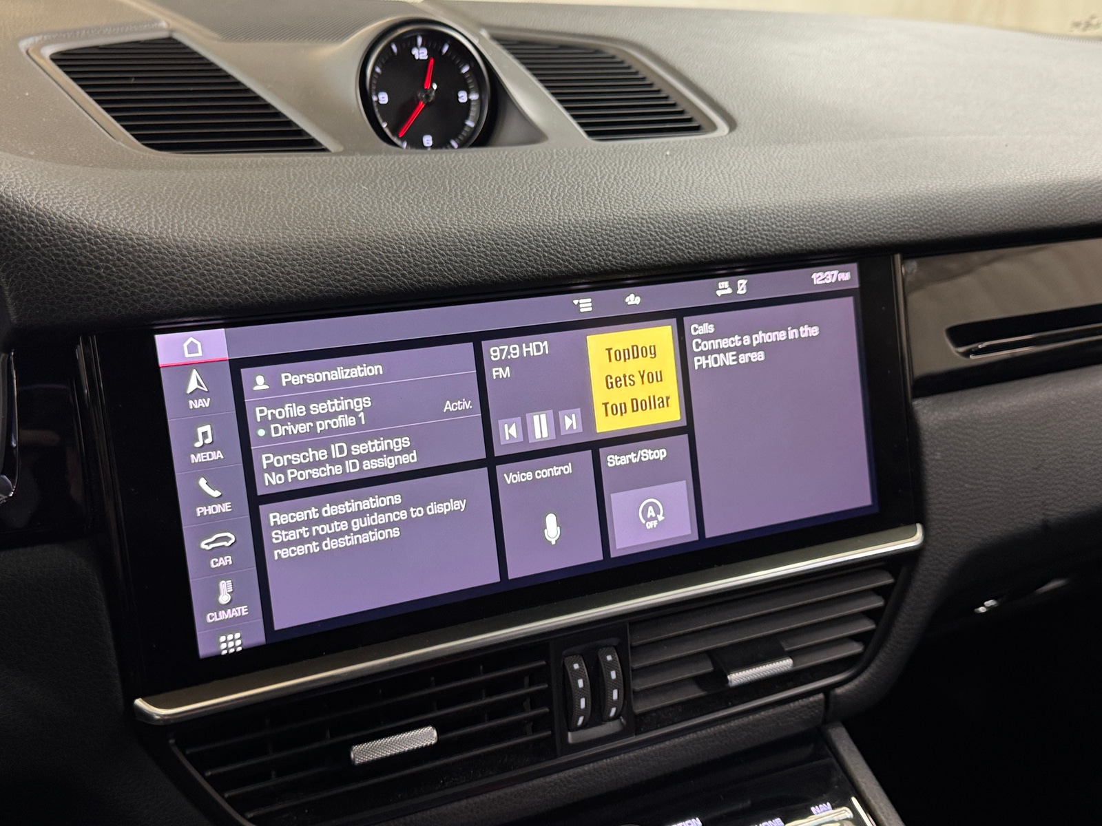 Thumbnail: 2020 Porsche Cayenne - 3