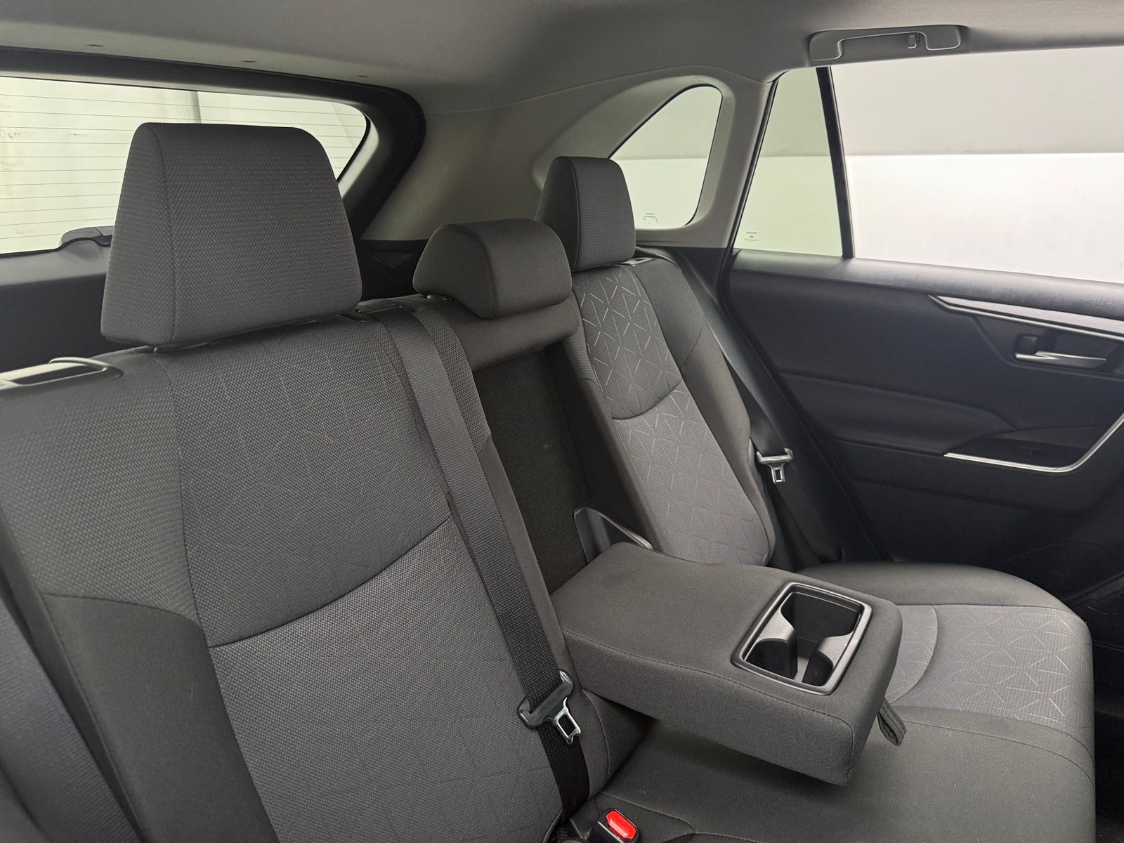 Thumbnail: 2025 Toyota RAV4 - 6