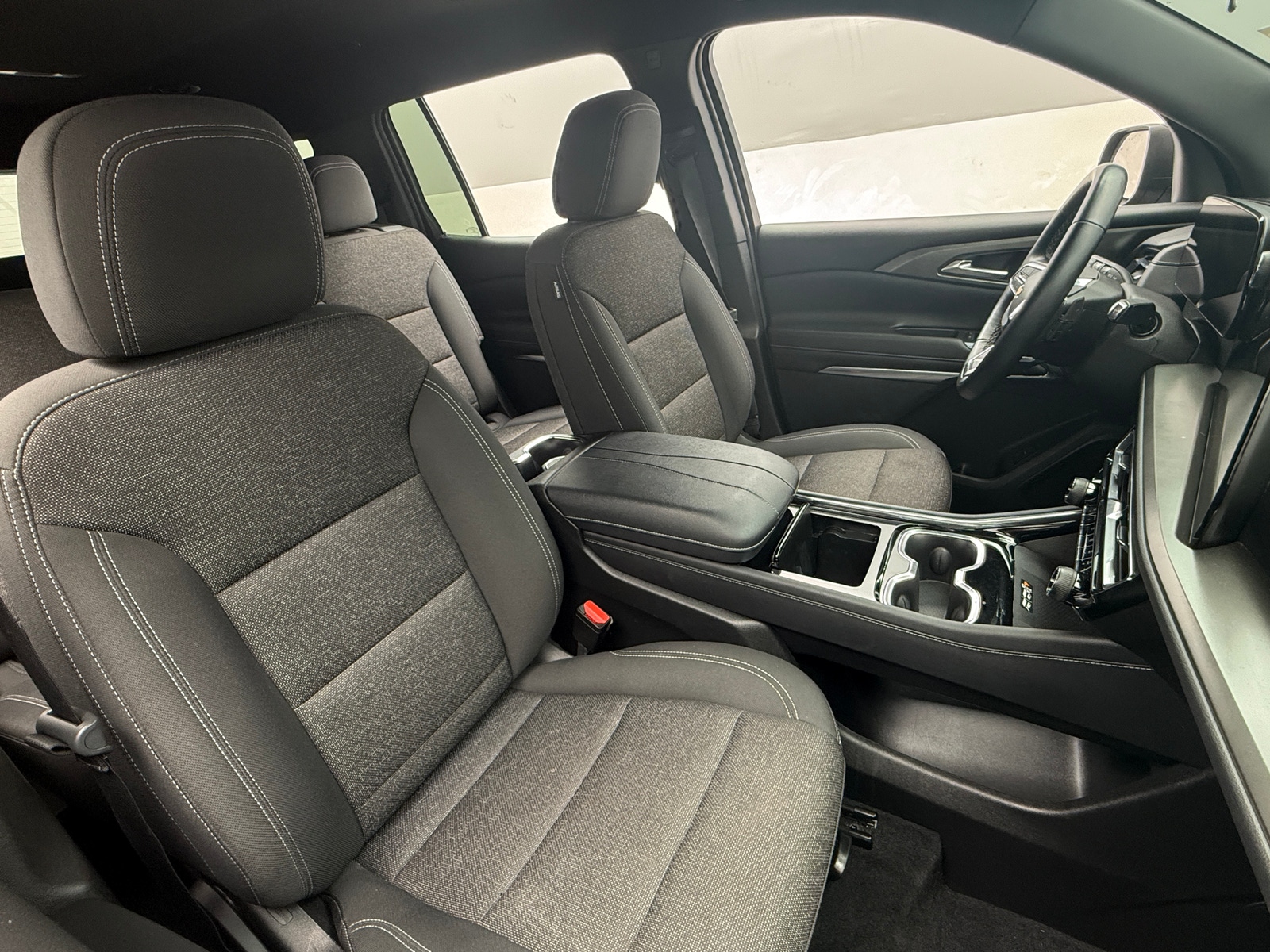 Thumbnail: 2024 Chevrolet Traverse - 2