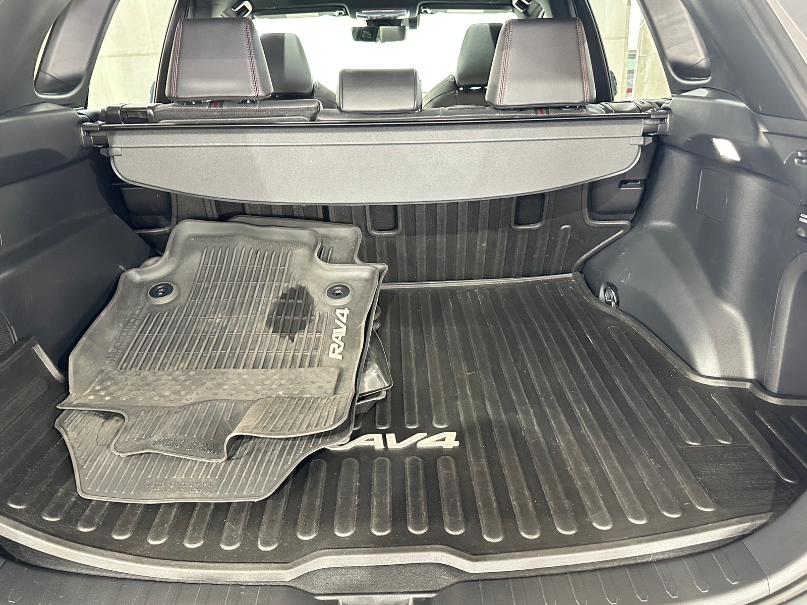 Thumbnail: 2023 Toyota RAV4 - 7