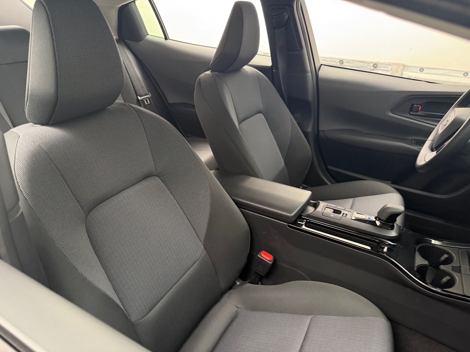 Thumbnail: 2025 Toyota Prius - 2