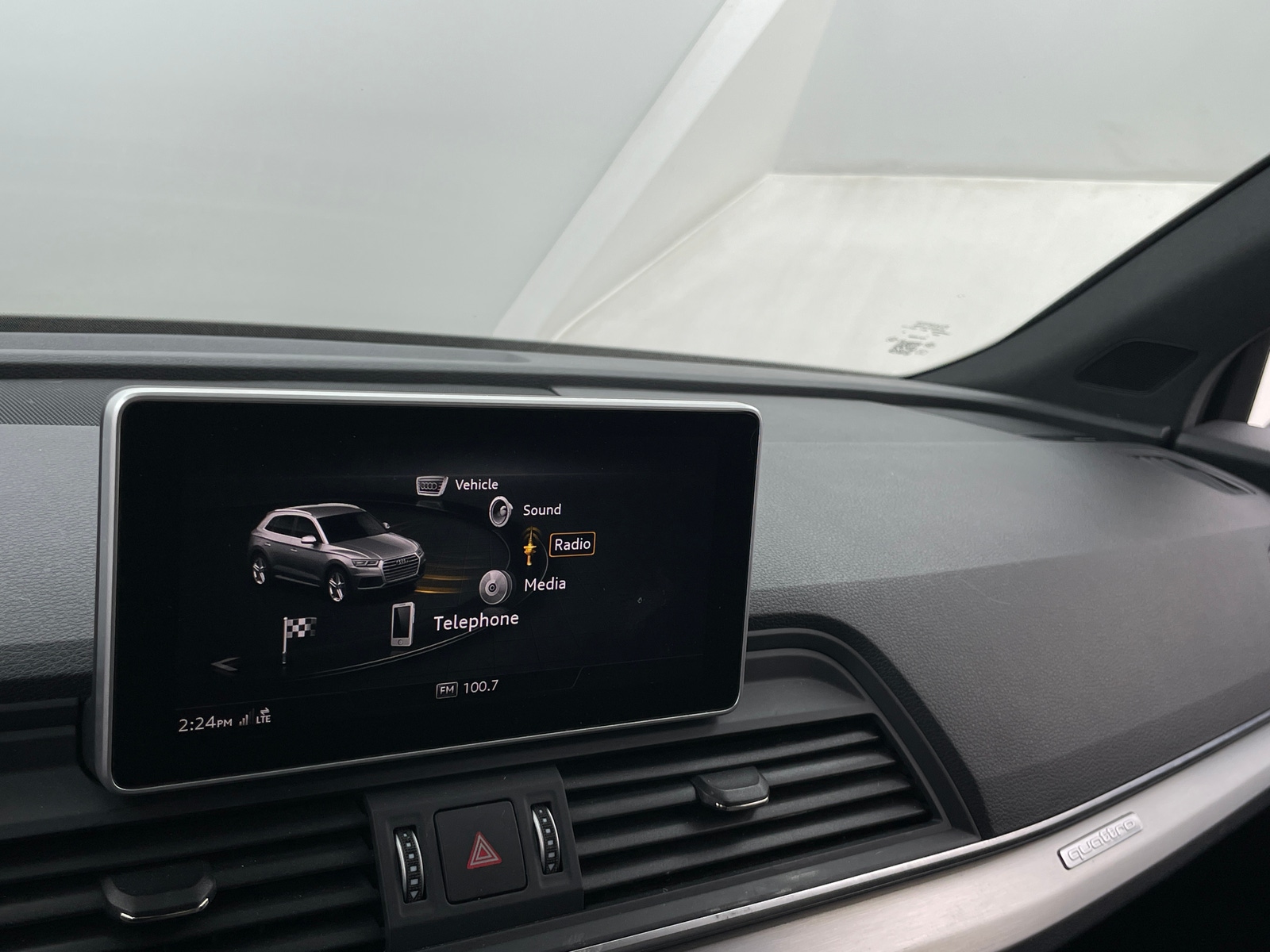 Thumbnail: 2020 Audi SQ5 - 3