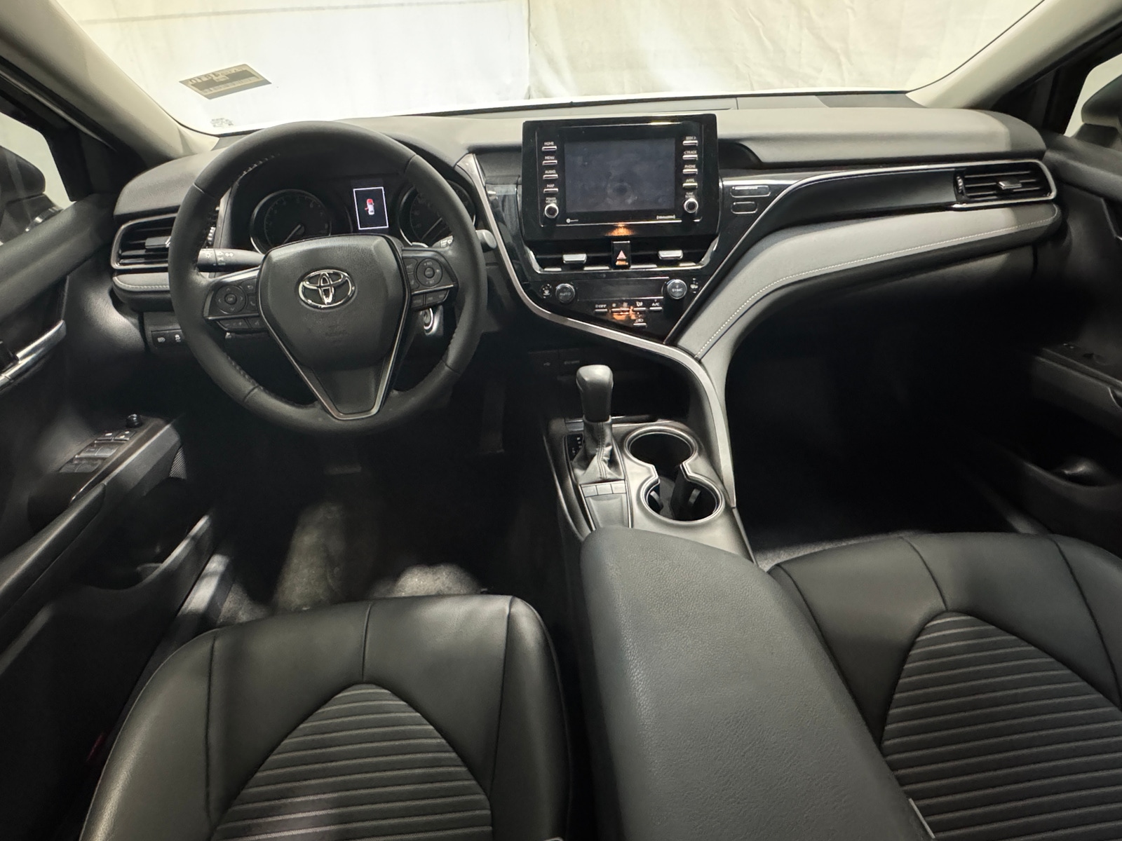 Thumbnail: 2022 Toyota Camry - 2