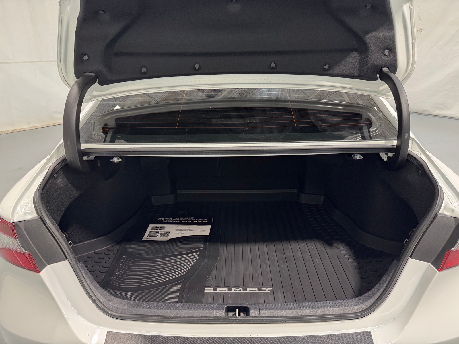 Thumbnail: 2022 Toyota Camry - 6