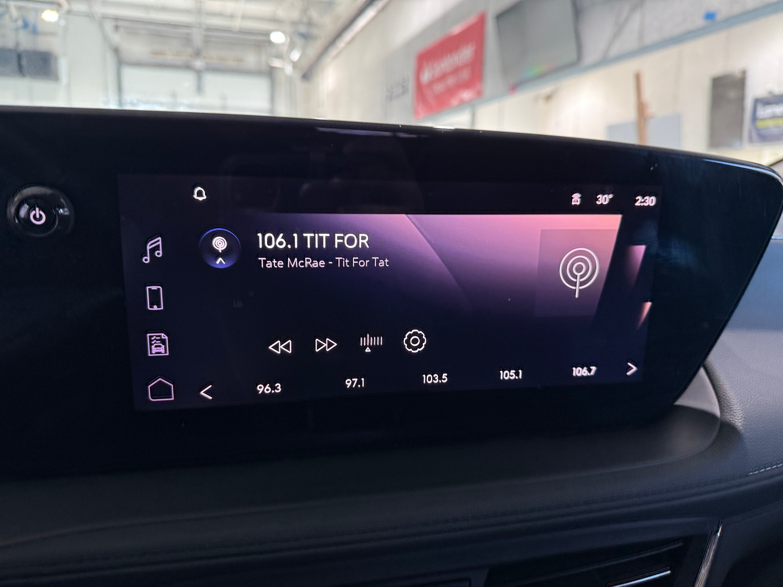 Thumbnail: 2025 Buick Encore GX - 4