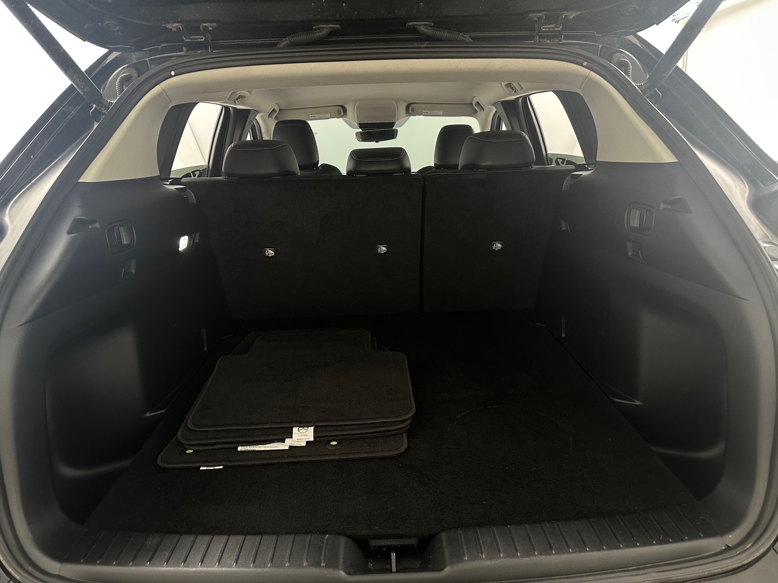 Thumbnail: 2025 Mazda CX-50 - 6