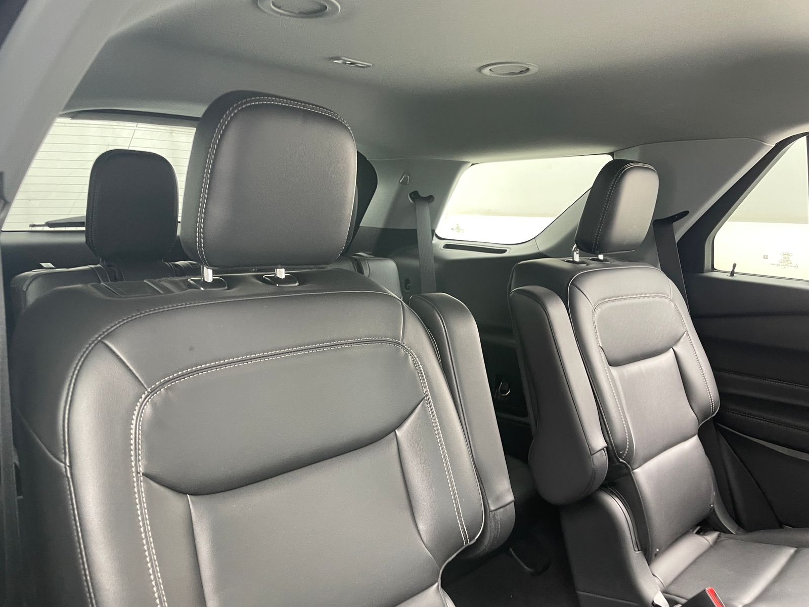 Thumbnail: 2022 Ford Explorer - 5