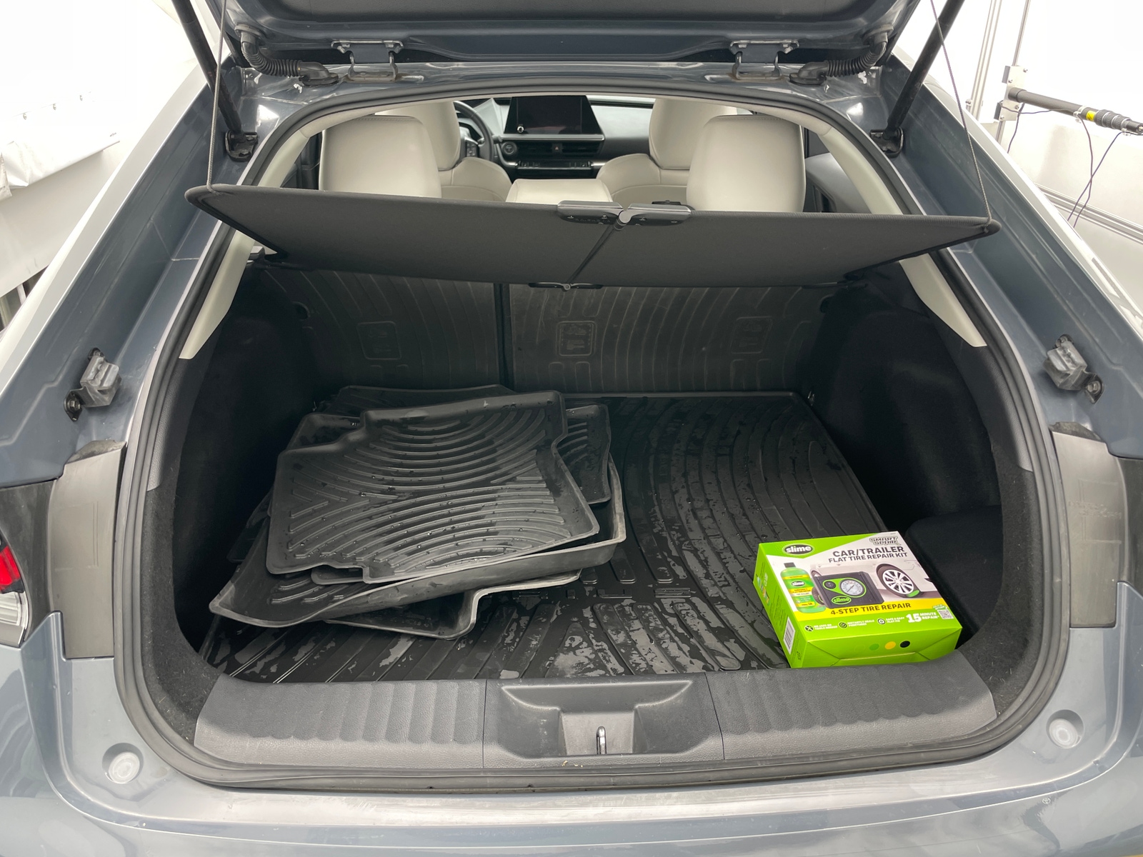 Thumbnail: 2023 Toyota Prius - 7