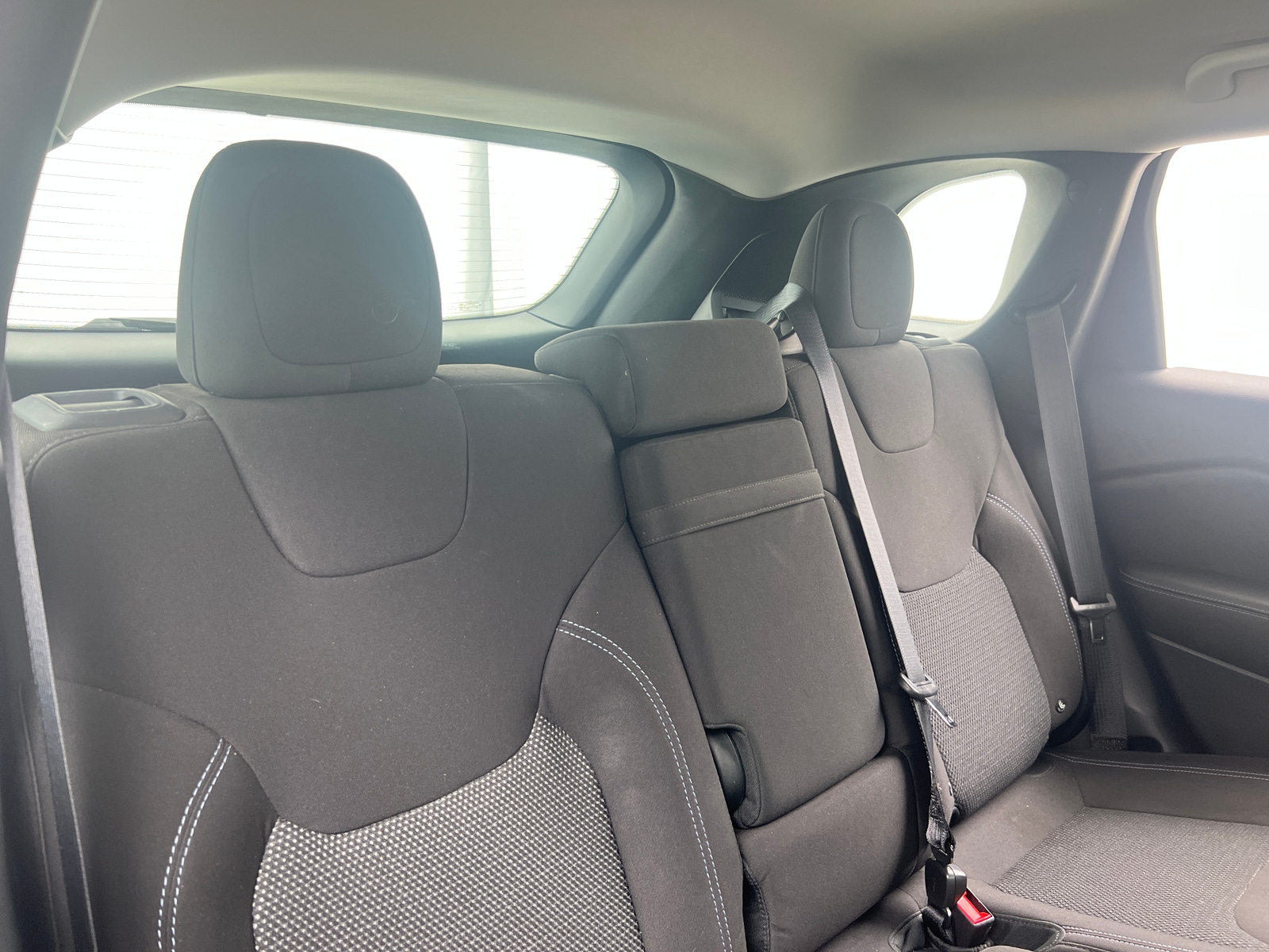 Thumbnail: 2019 Jeep Cherokee - 6