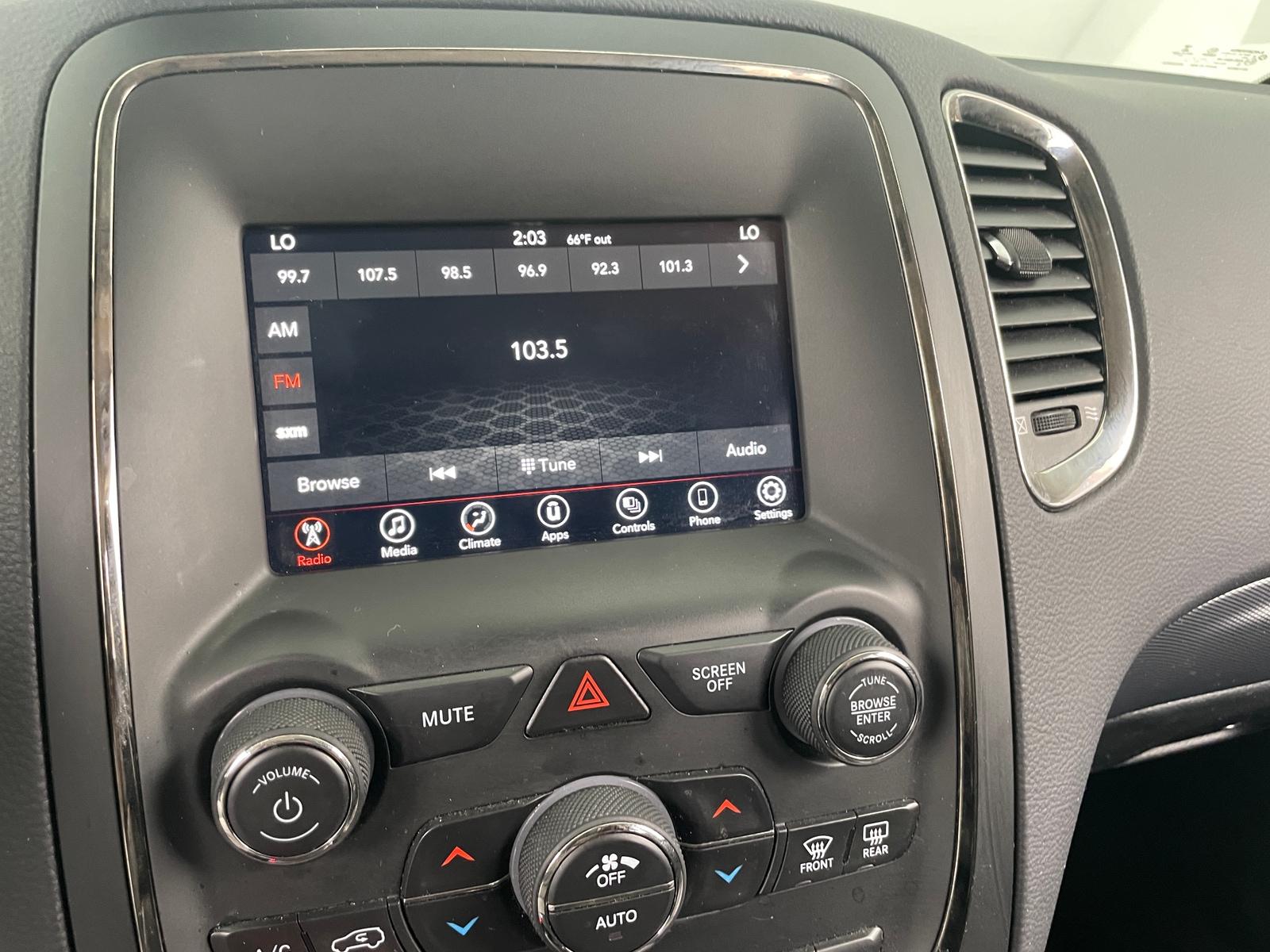 Thumbnail: 2019 Dodge Durango - 4