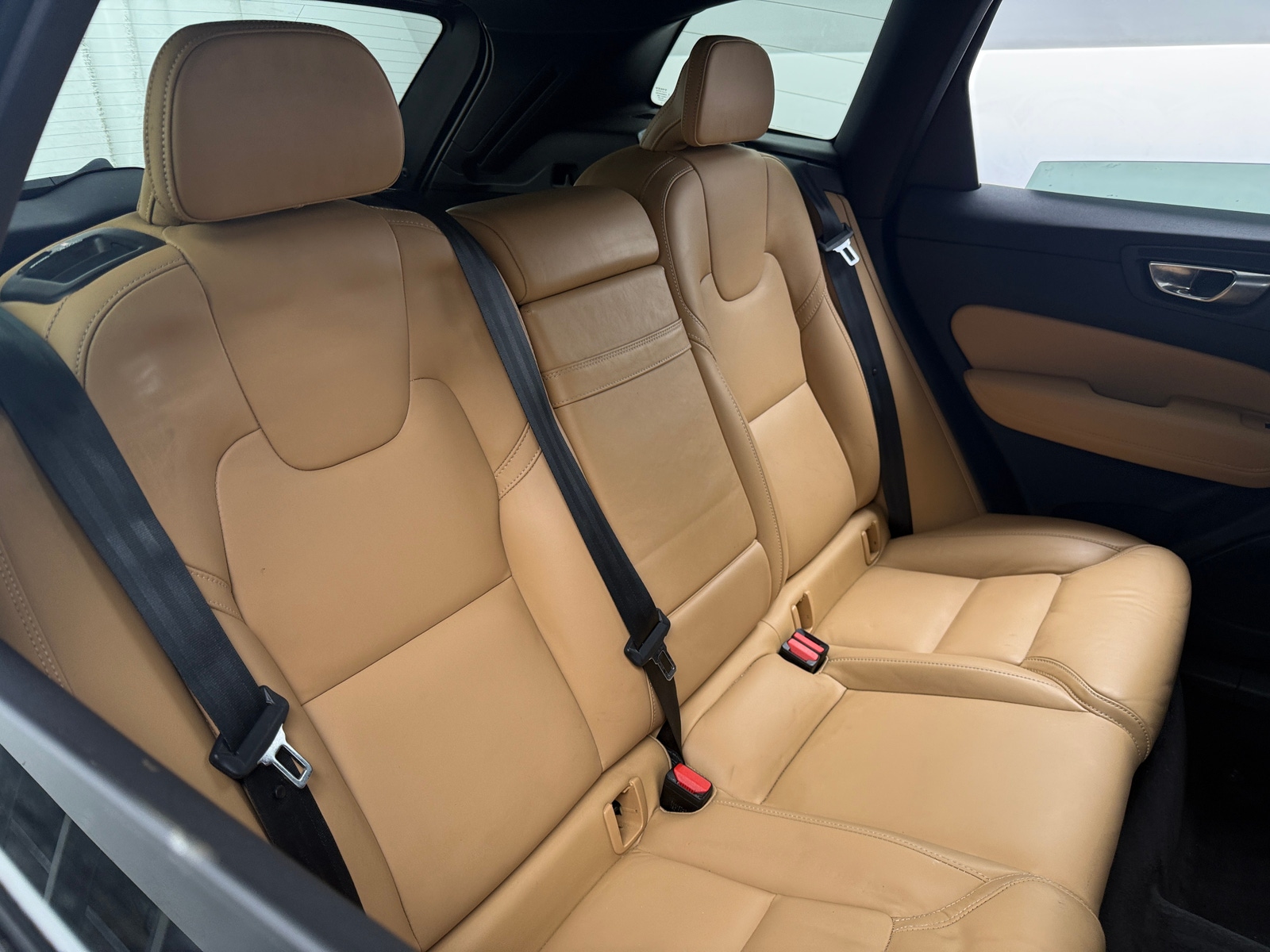 Thumbnail: 2021 Volvo XC60 - 5