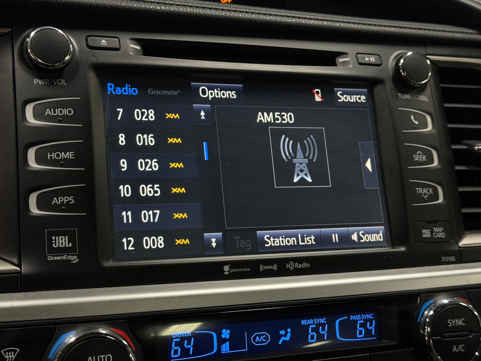 Thumbnail: 2016 Toyota Highlander - 3