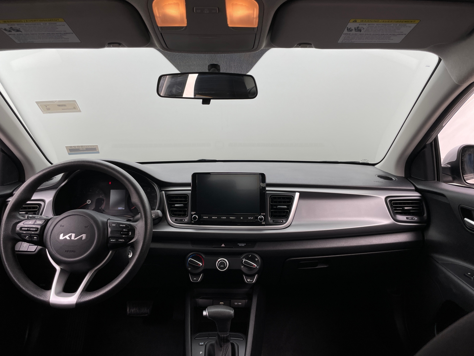 Thumbnail: 2023 Kia Rio - 3