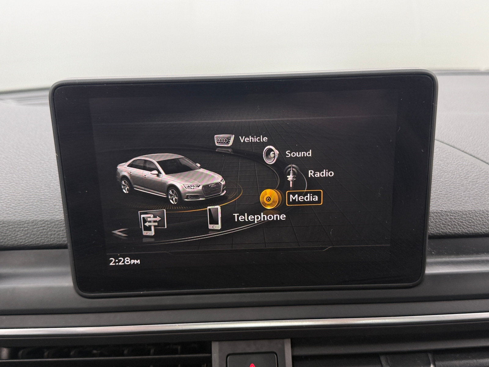 Thumbnail: 2018 Audi A4 - 3