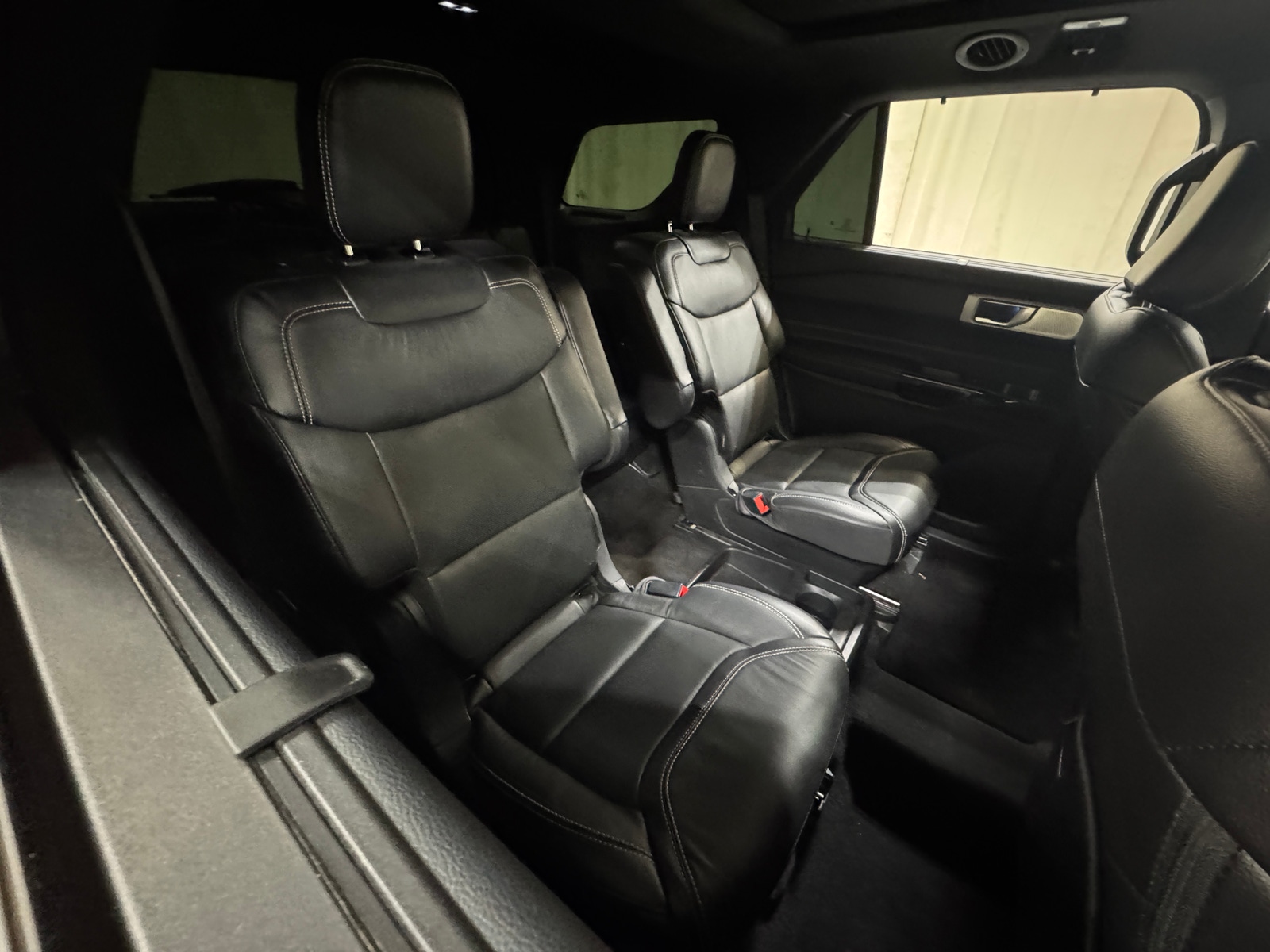 Thumbnail: 2021 Ford Explorer - 5