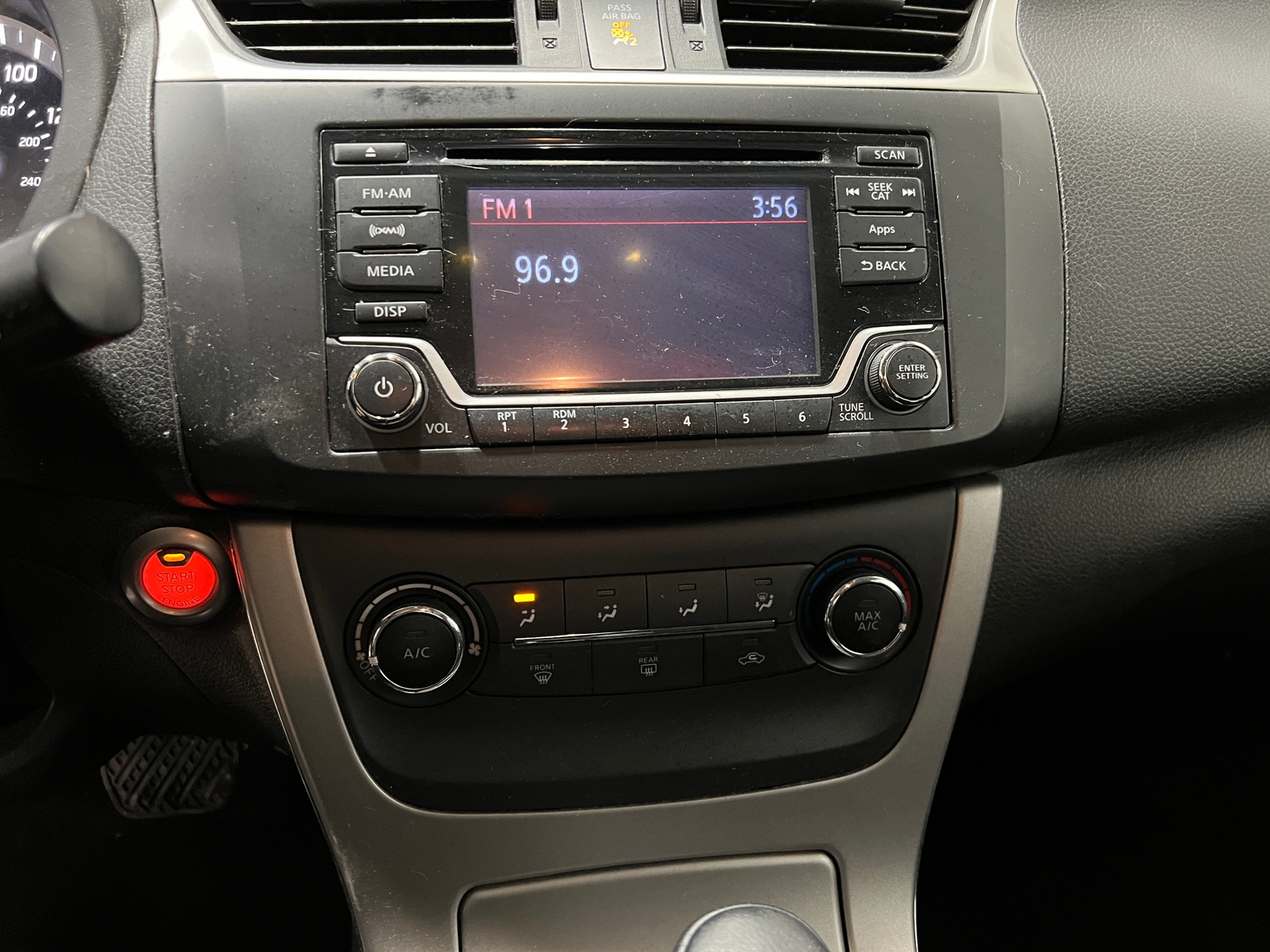 Thumbnail: 2015 Nissan Sentra - 4